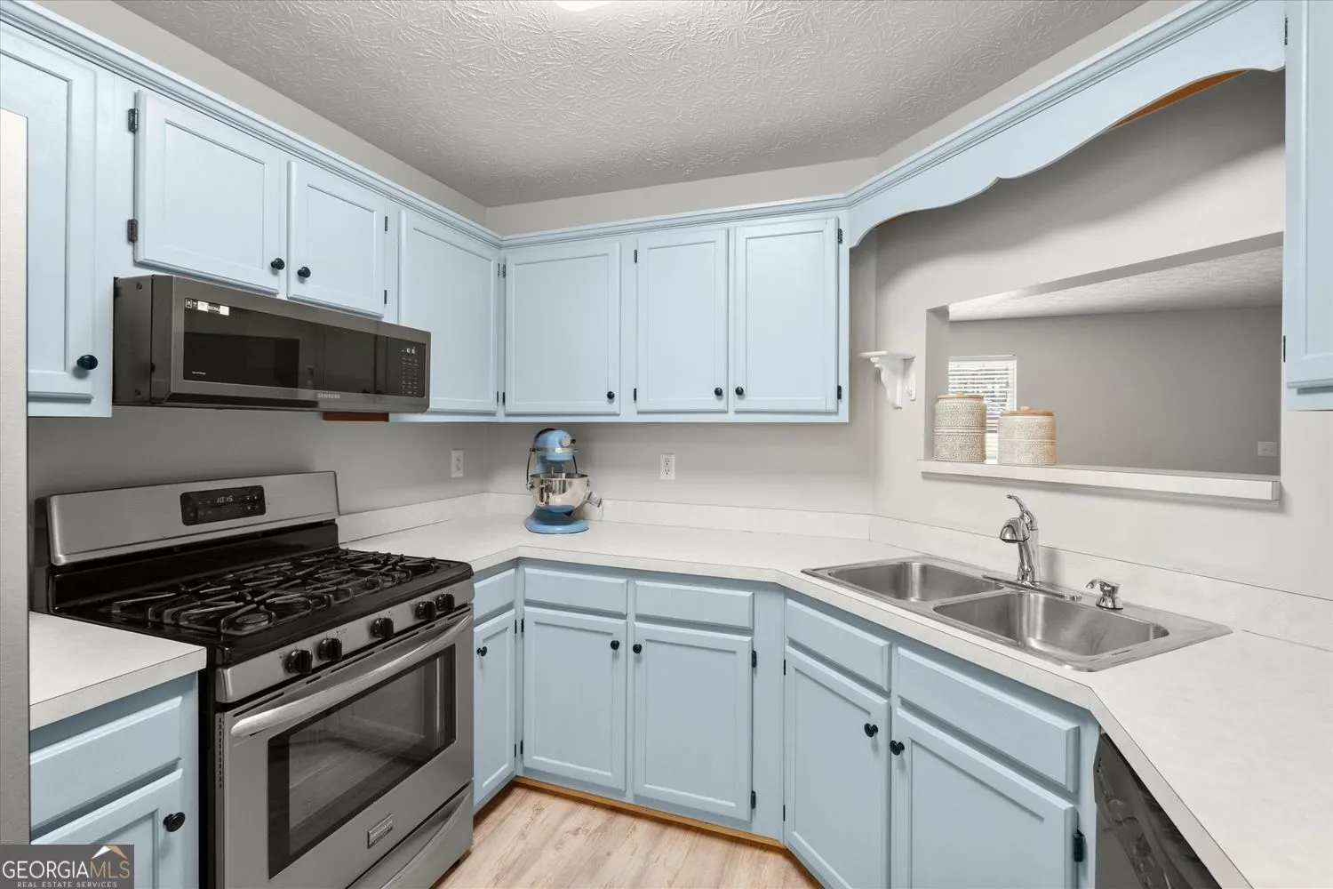 4241 Sturbridge Dr — photo 10 of 43