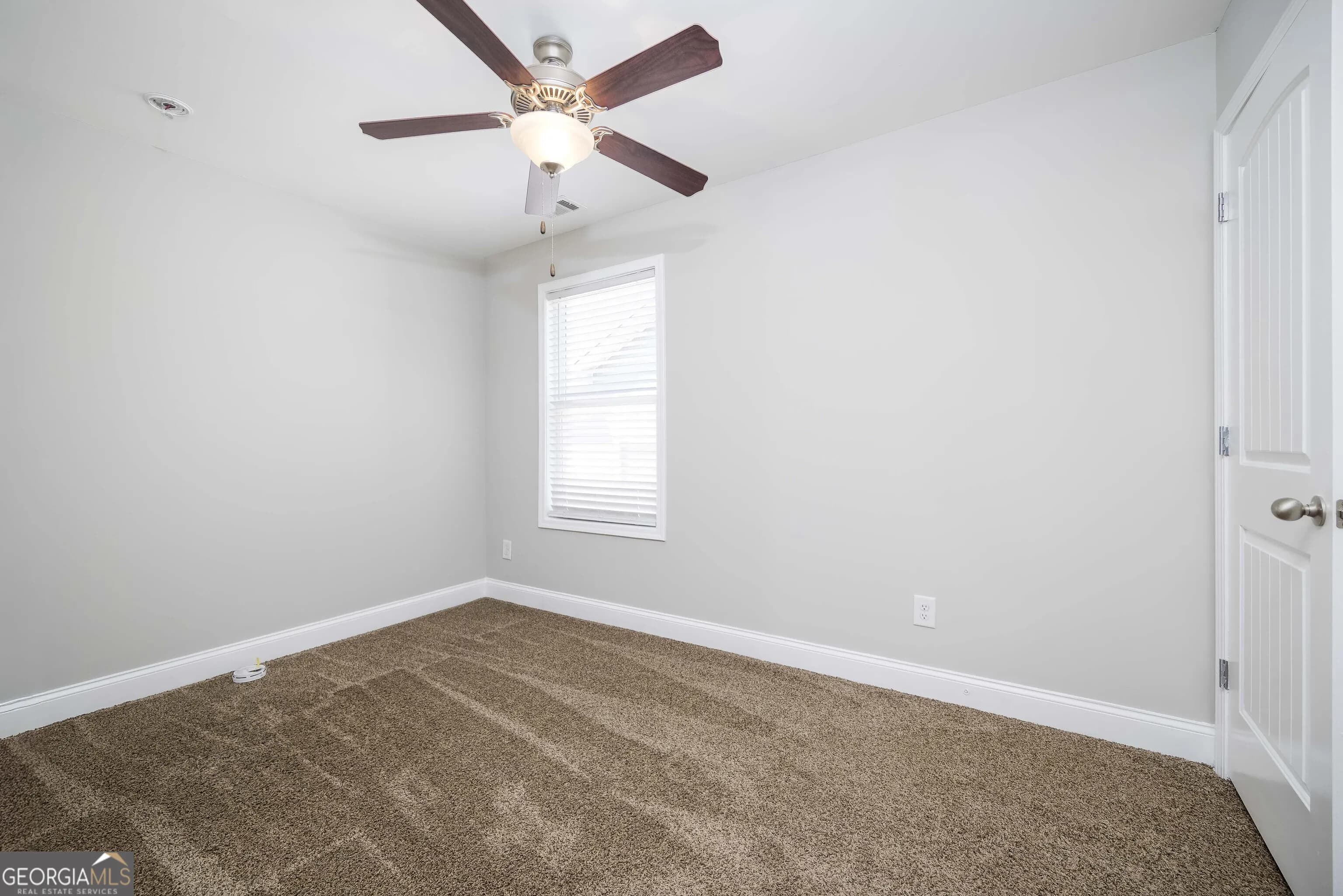 68 Crescent Cmns — photo 9 of 26