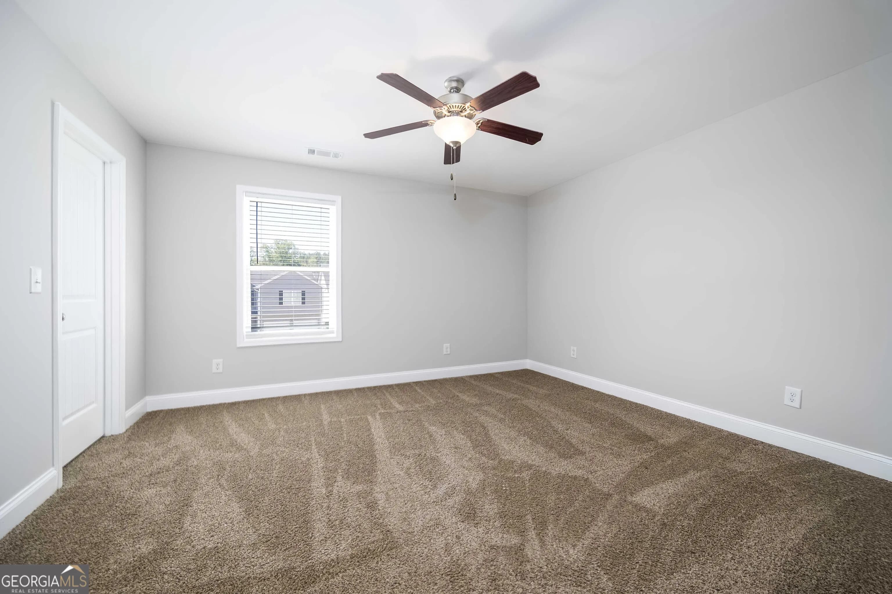 68 Crescent Cmns — photo 10 of 26