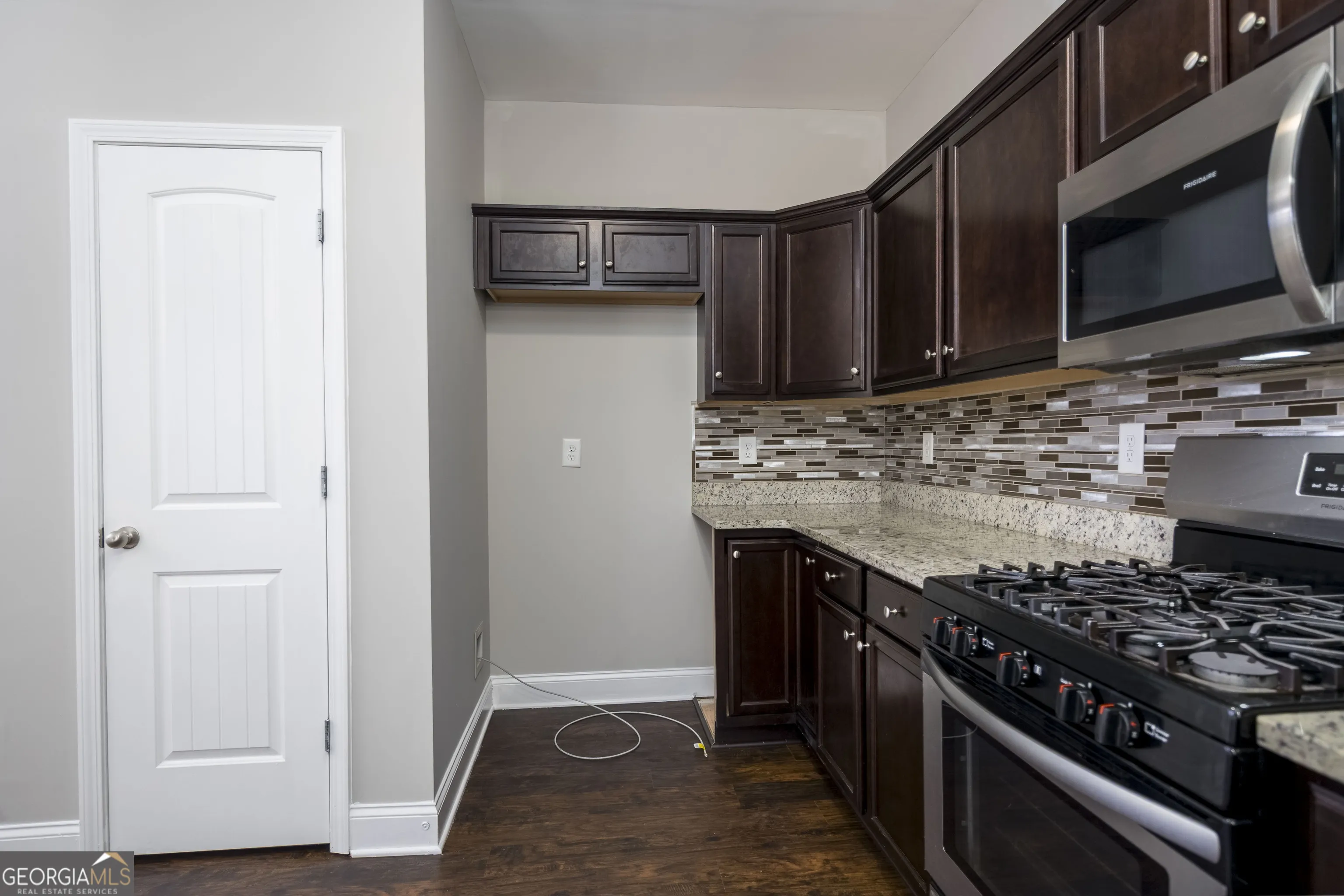 68 Crescent Cmns — photo 25 of 26