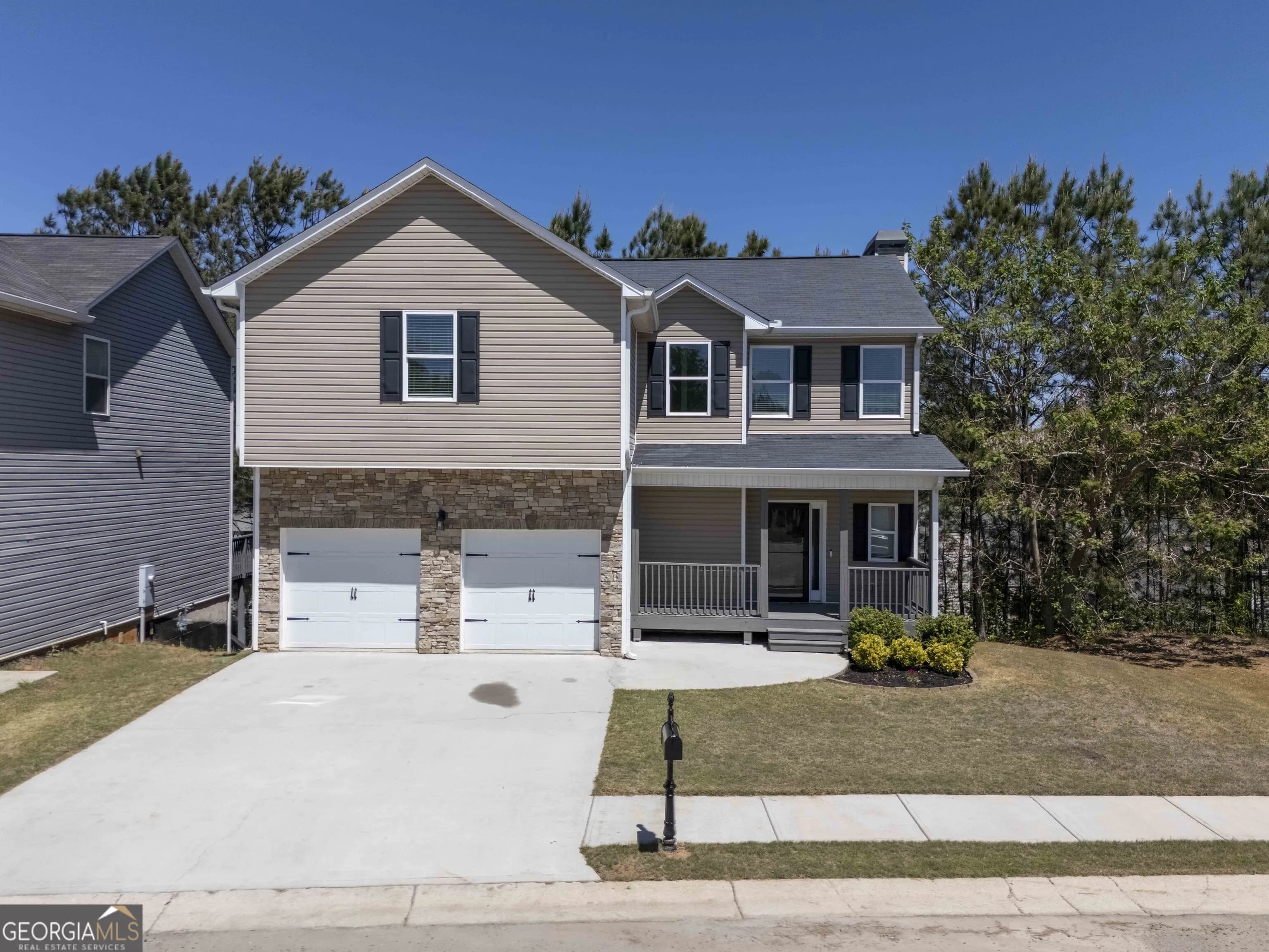 68 Crescent Cmns — photo 2 of 26