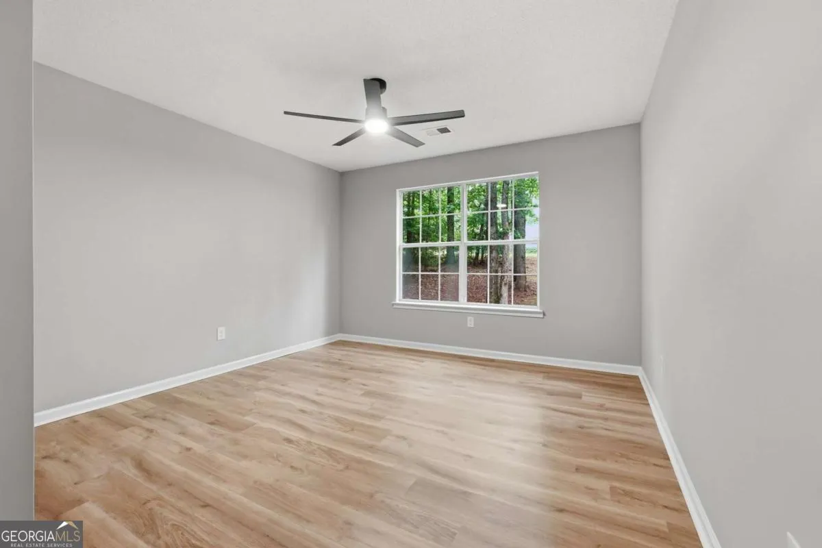 3191 Lakeview Pkwy — photo 16 of 43