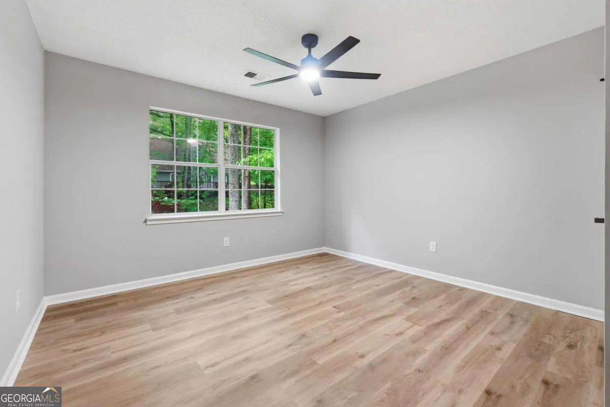 3191 Lakeview Pkwy — photo 18 of 43