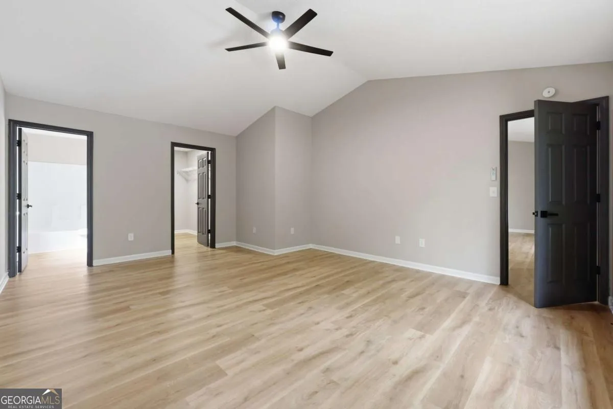 3191 Lakeview Pkwy — photo 11 of 43