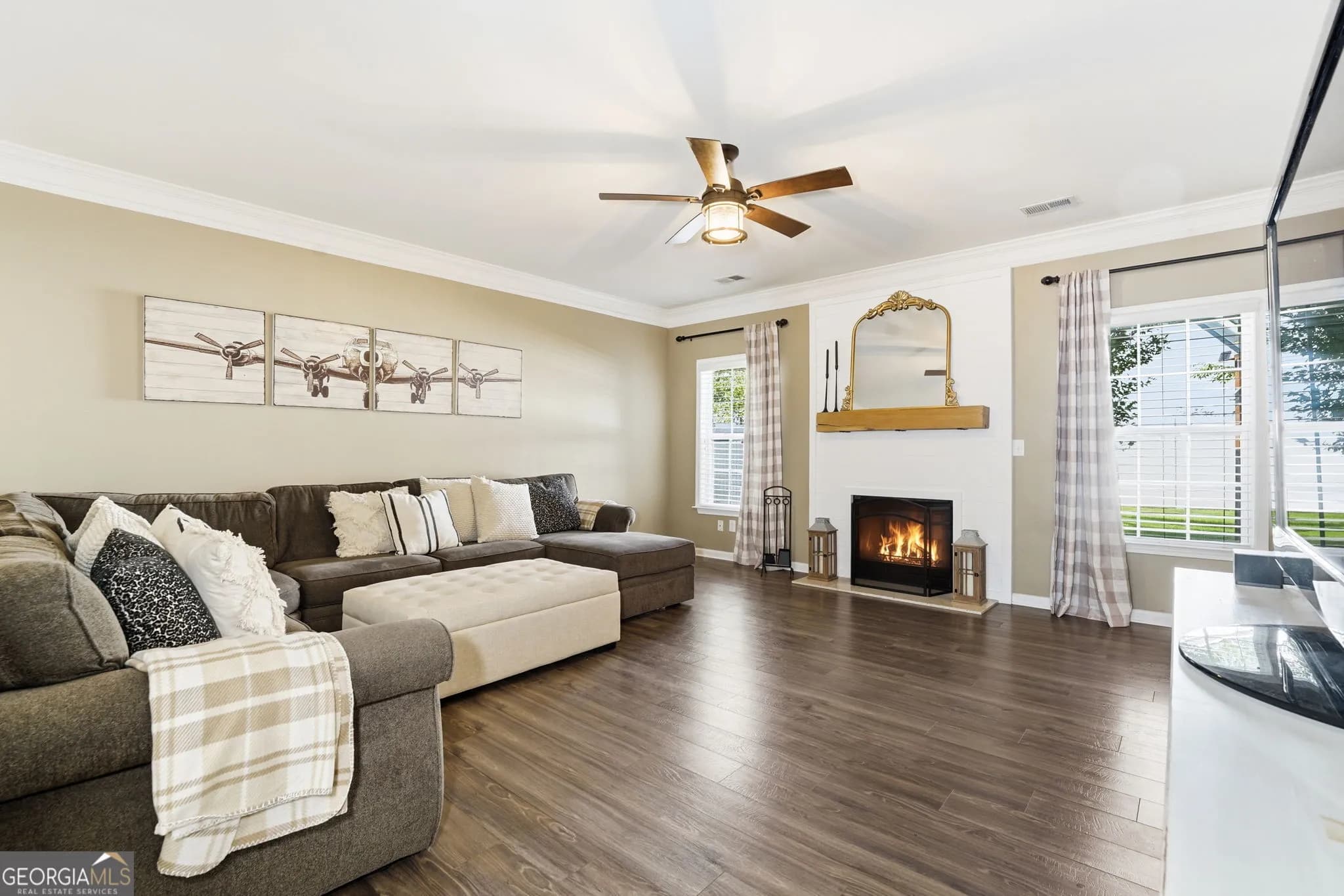 1029 Landon Dr — photo 9 of 59