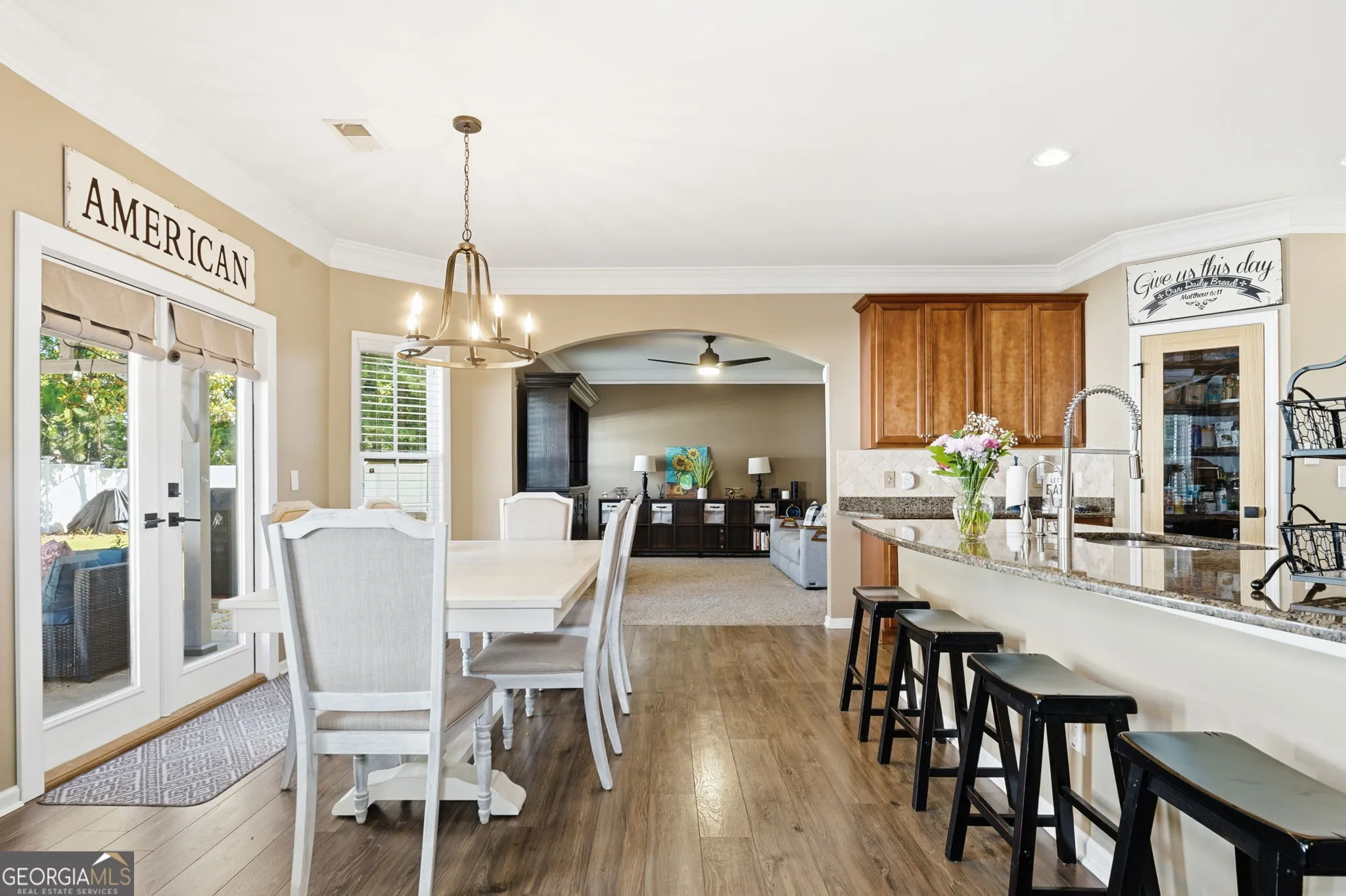 1029 Landon Dr — photo 4 of 59