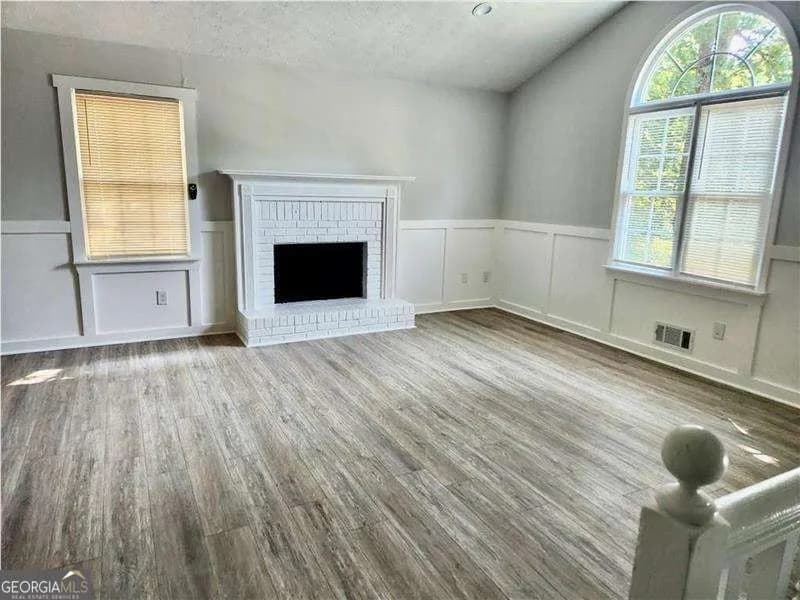 62 Loxley Ct — photo 3 of 7