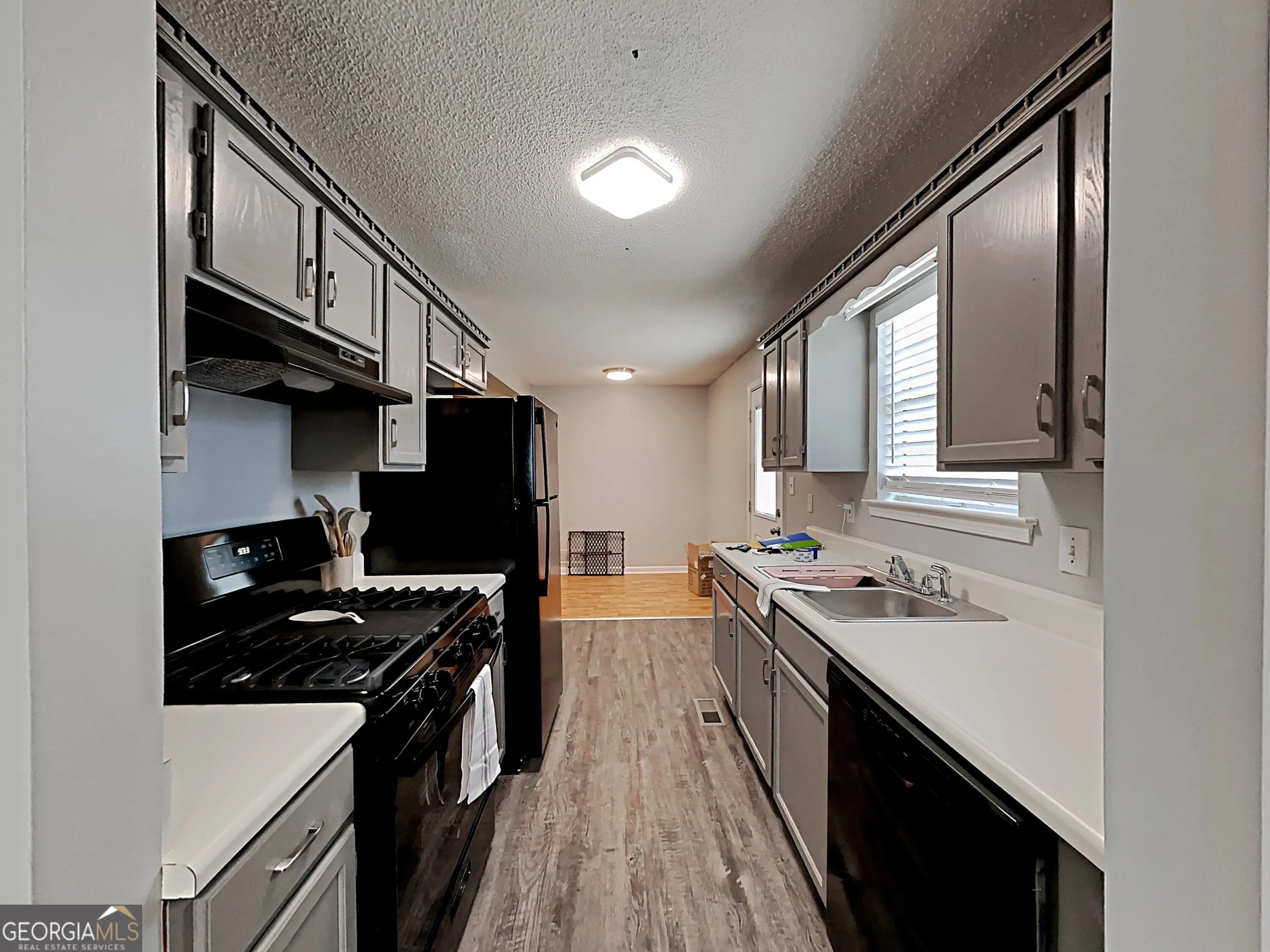 330 Peach Crossing Dr — photo 15 of 20