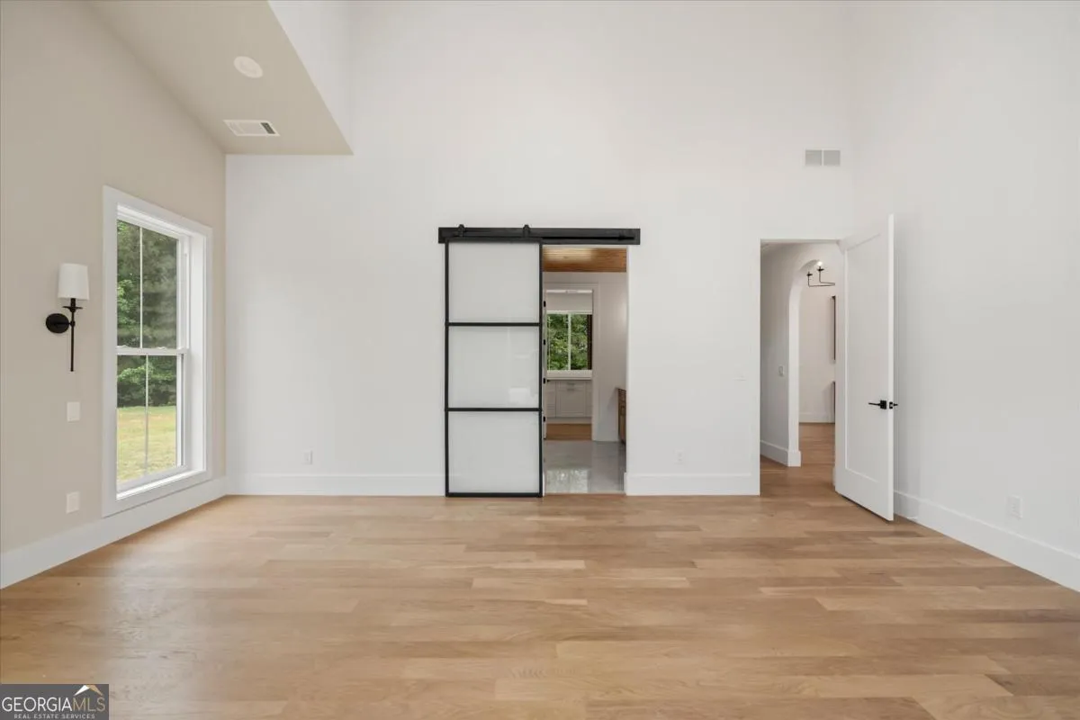 112 Summit Ln — photo 17 of 62