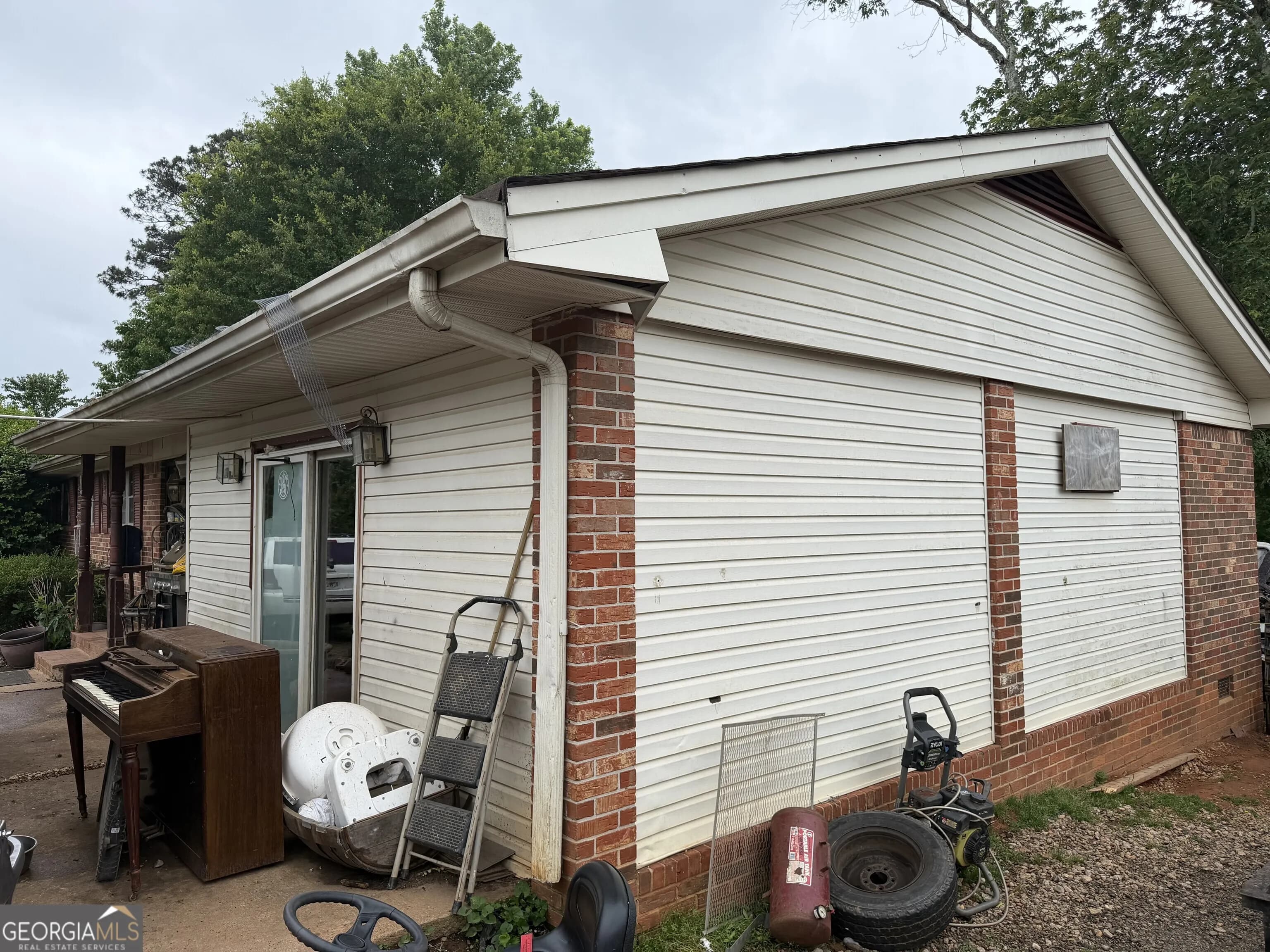 4183 Jade Dr — photo 2 of 21