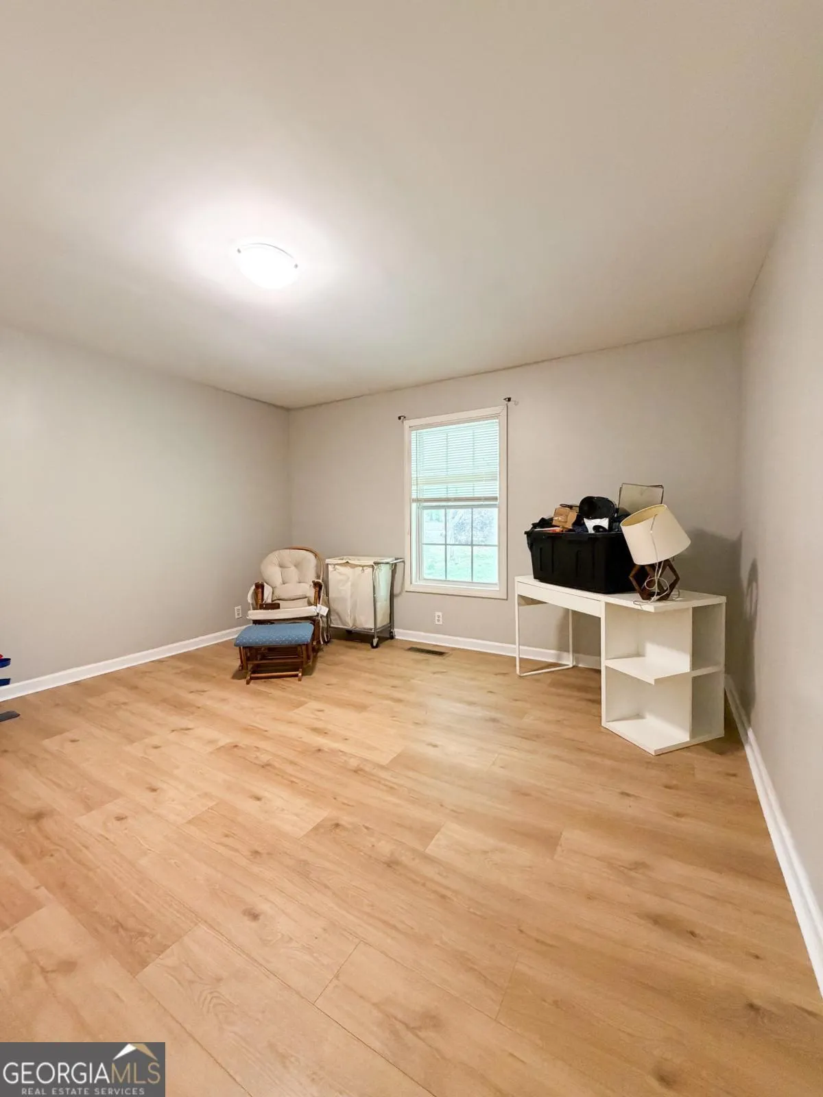 7072 Cantrell Rd — photo 3 of 17