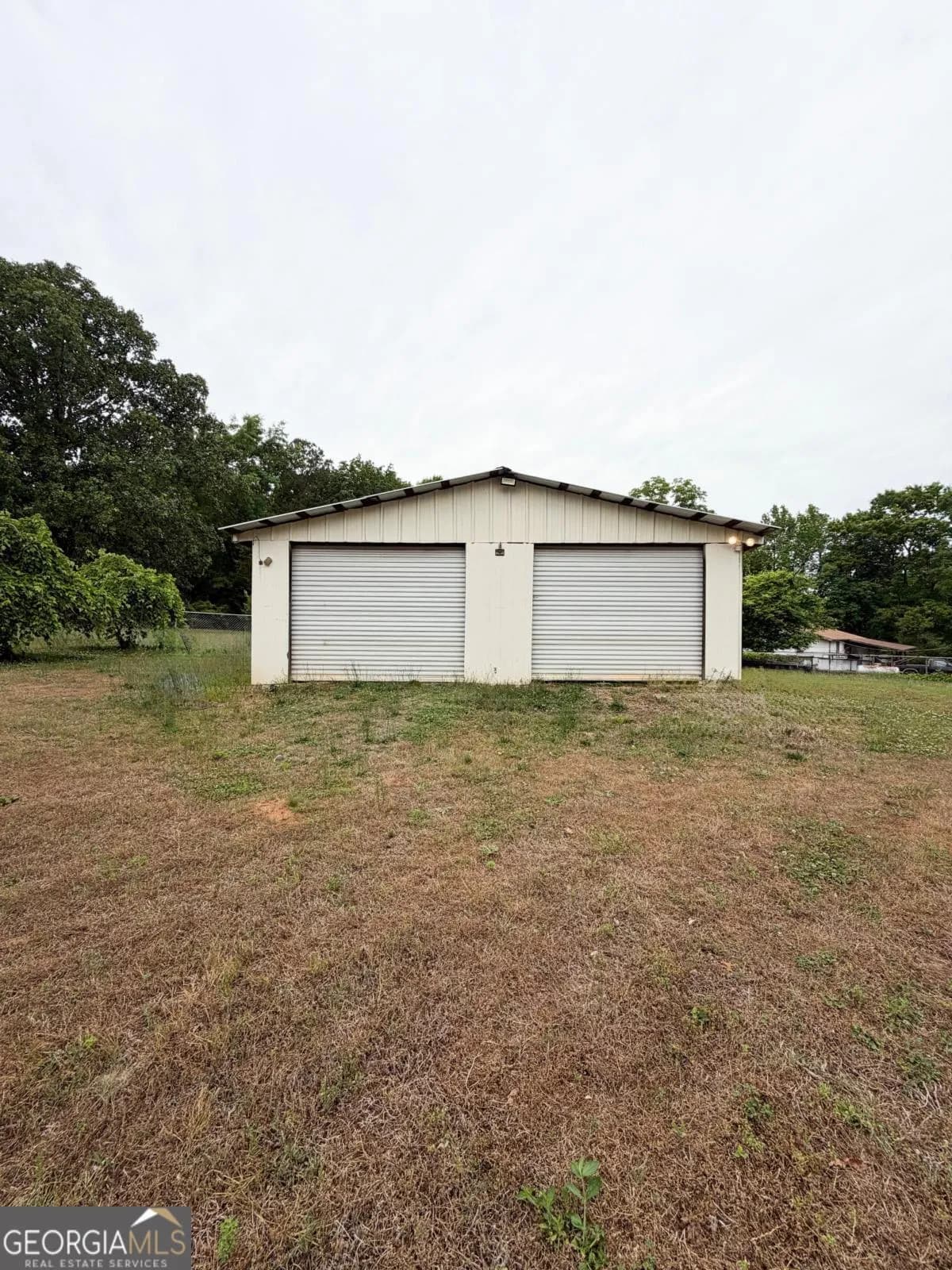 7072 Cantrell Rd — photo 9 of 17