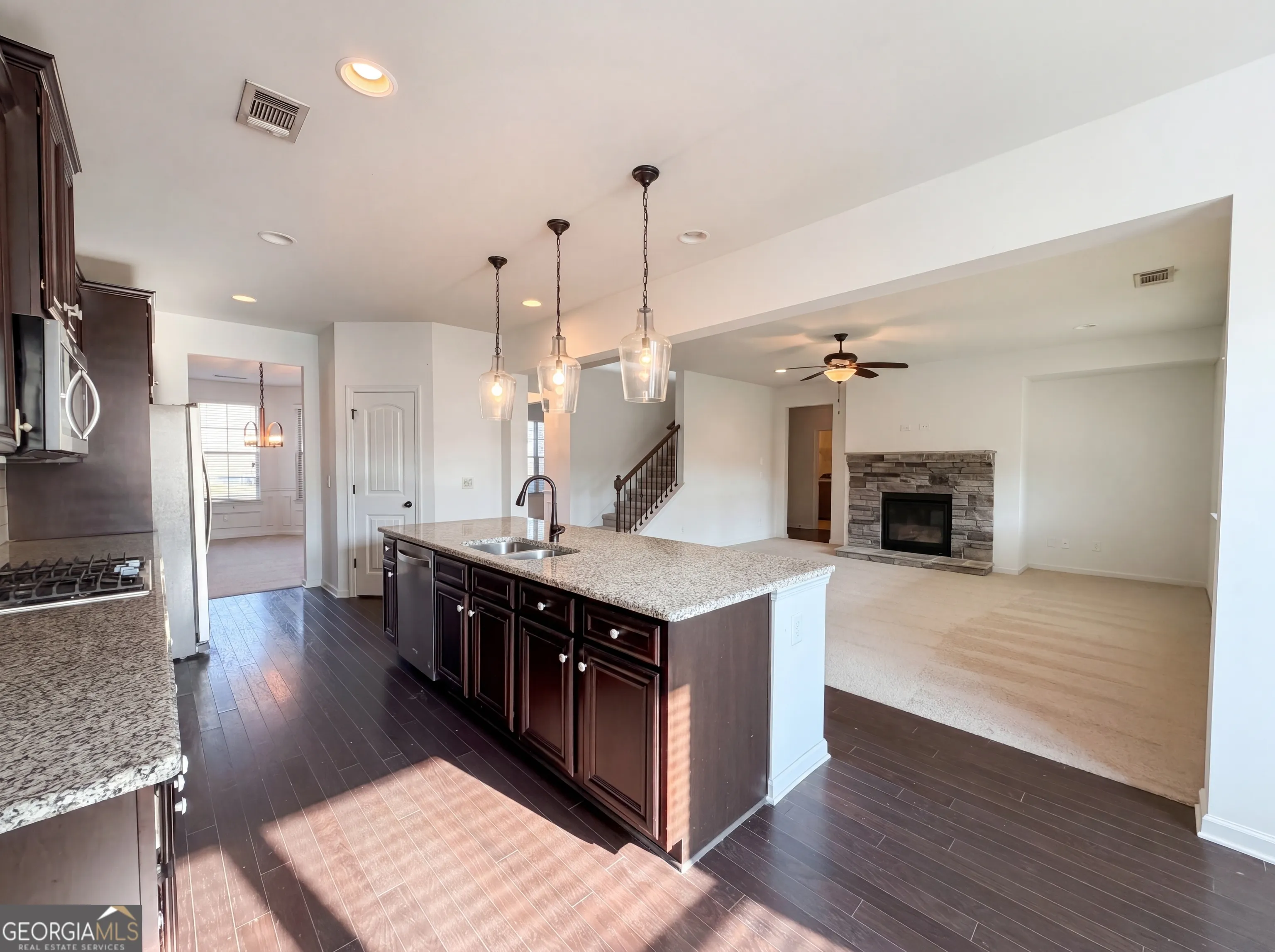 307 Valley View Trl — photo 3 of 32
