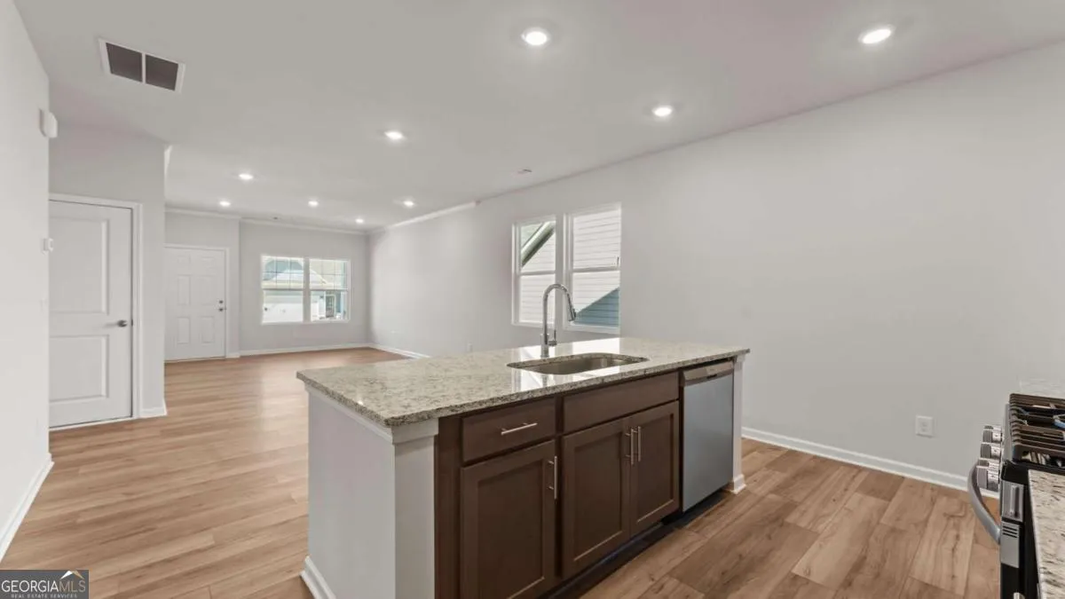 330 Cedar Hill Dr — photo 18 of 22