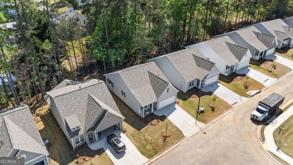 330 Cedar Hill Dr — photo 10 of 22