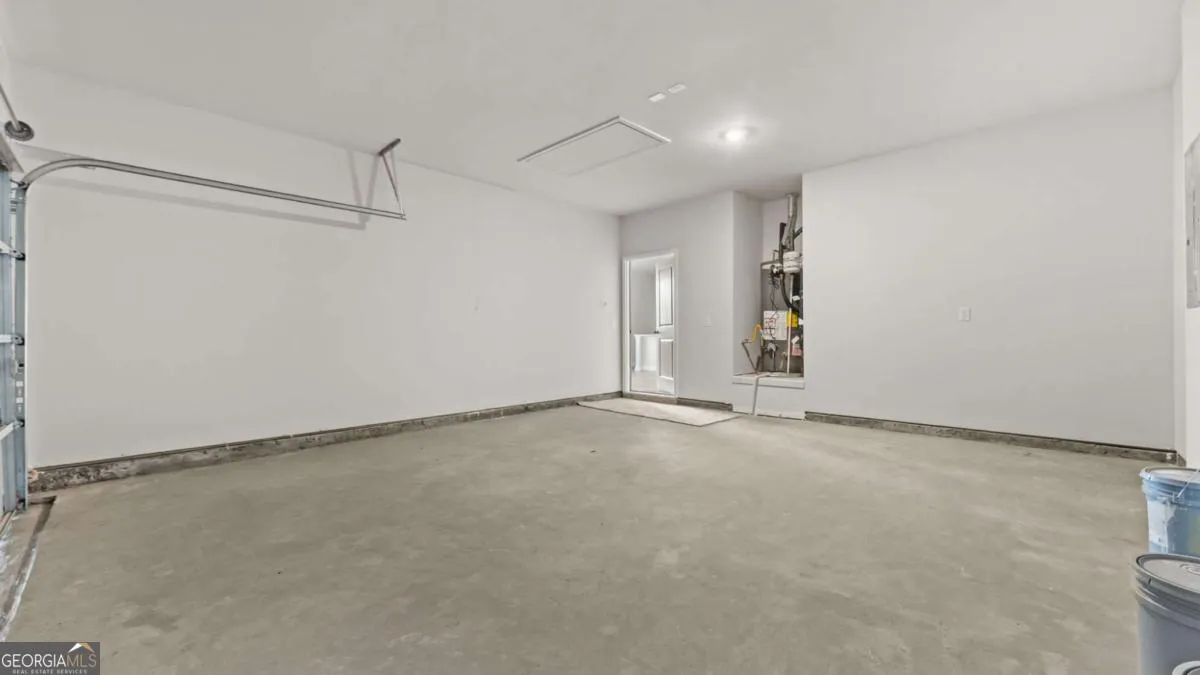 330 Cedar Hill Dr — photo 8 of 22