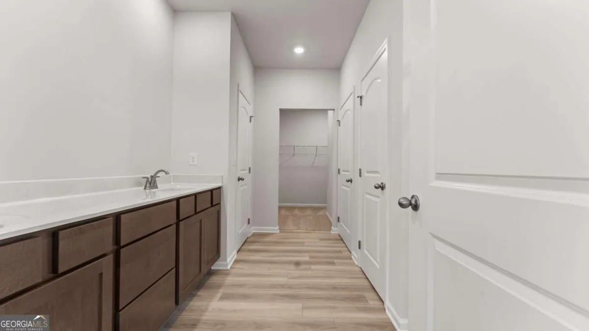 30 Primrose Dr — photo 5 of 19