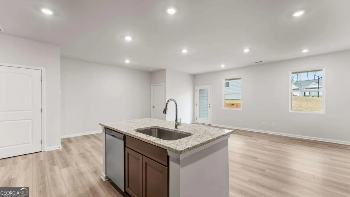 30 Primrose Dr — photo 14 of 19