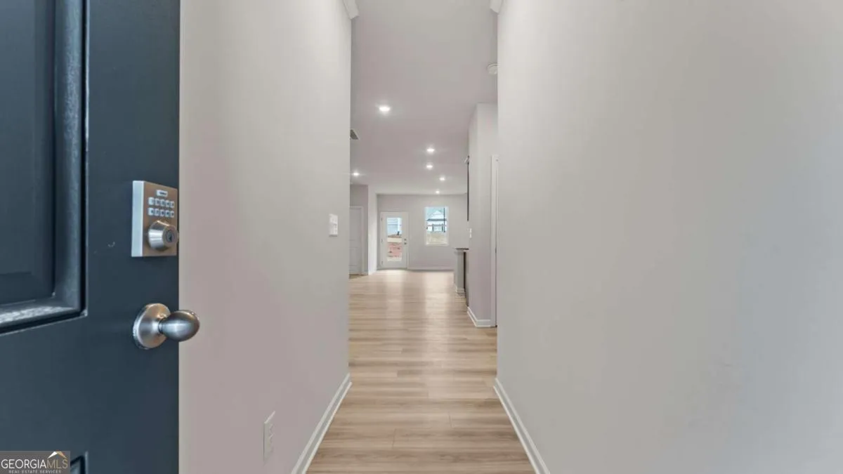 30 Primrose Dr — photo 2 of 19