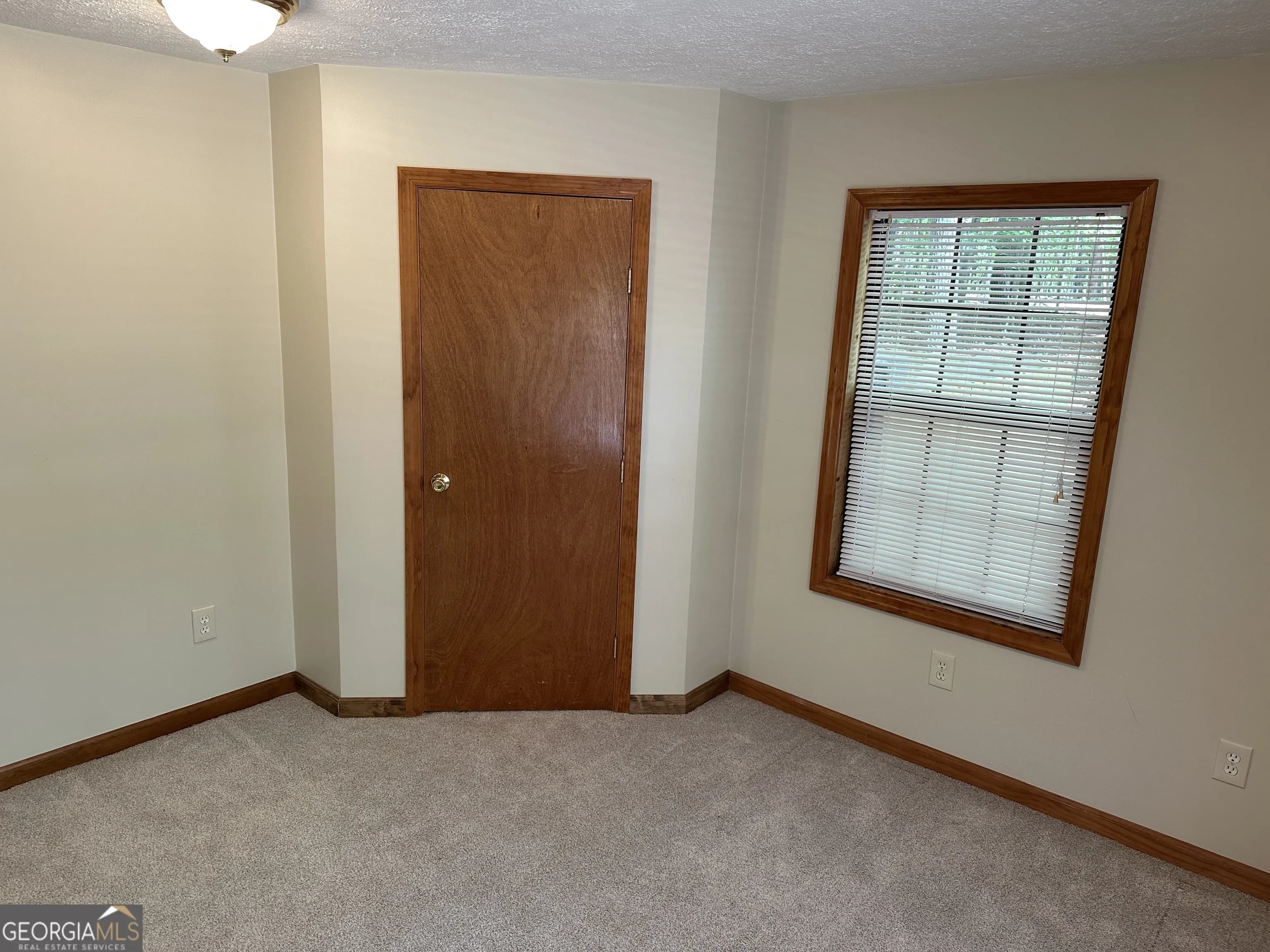 710 Spiva Rd — photo 3 of 28