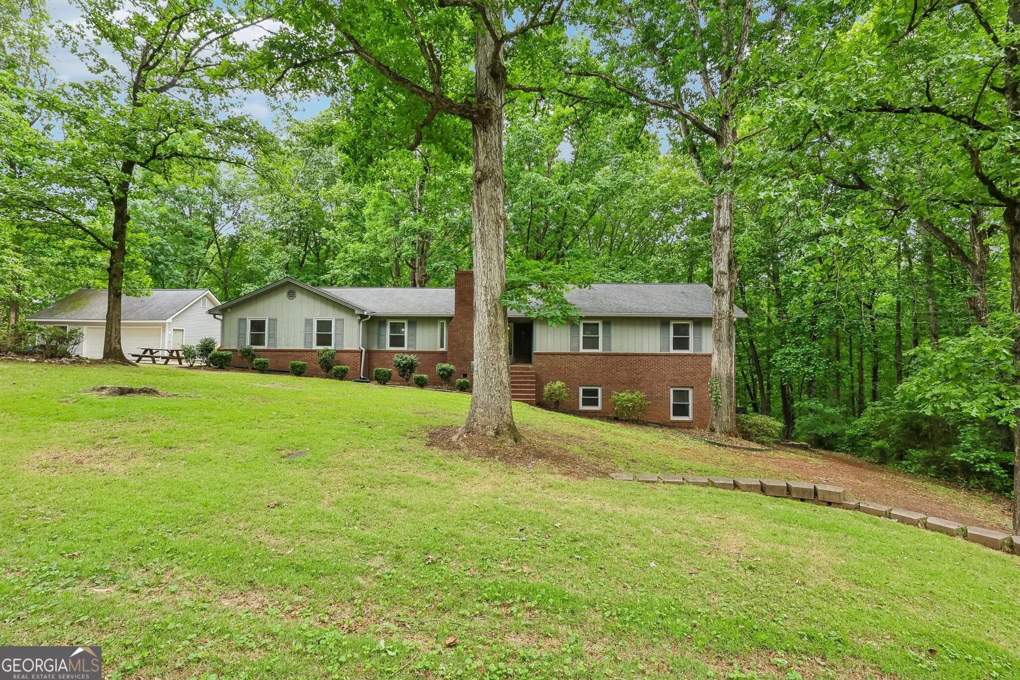 232 E Miles Rd — photo 2 of 51