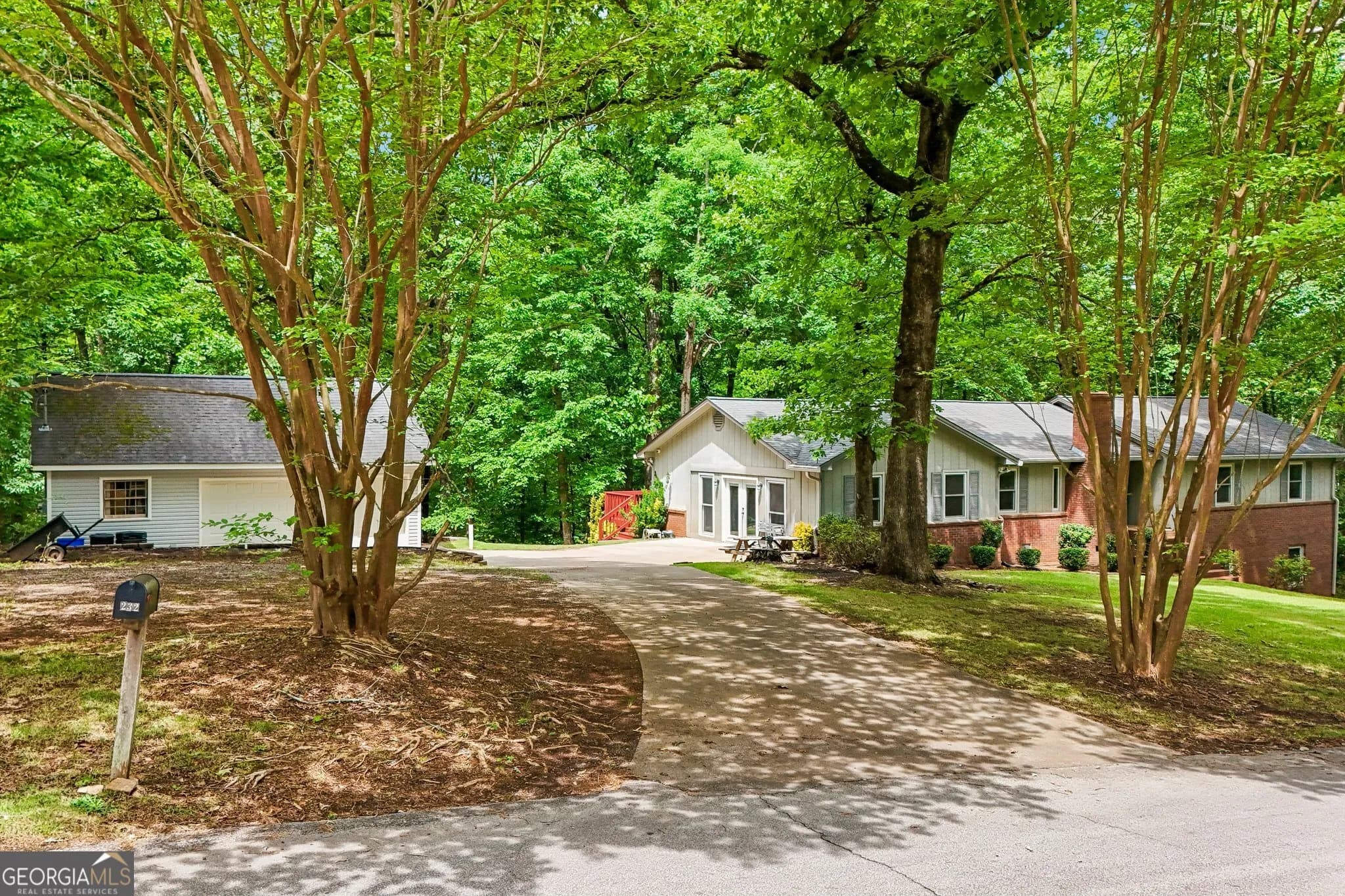 232 E Miles Rd, Carrollton