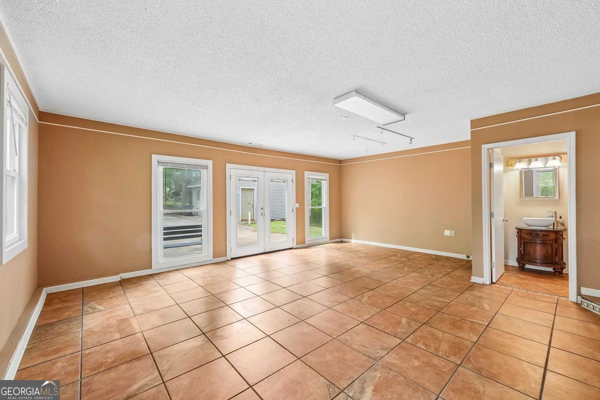 232 E Miles Rd — photo 10 of 51