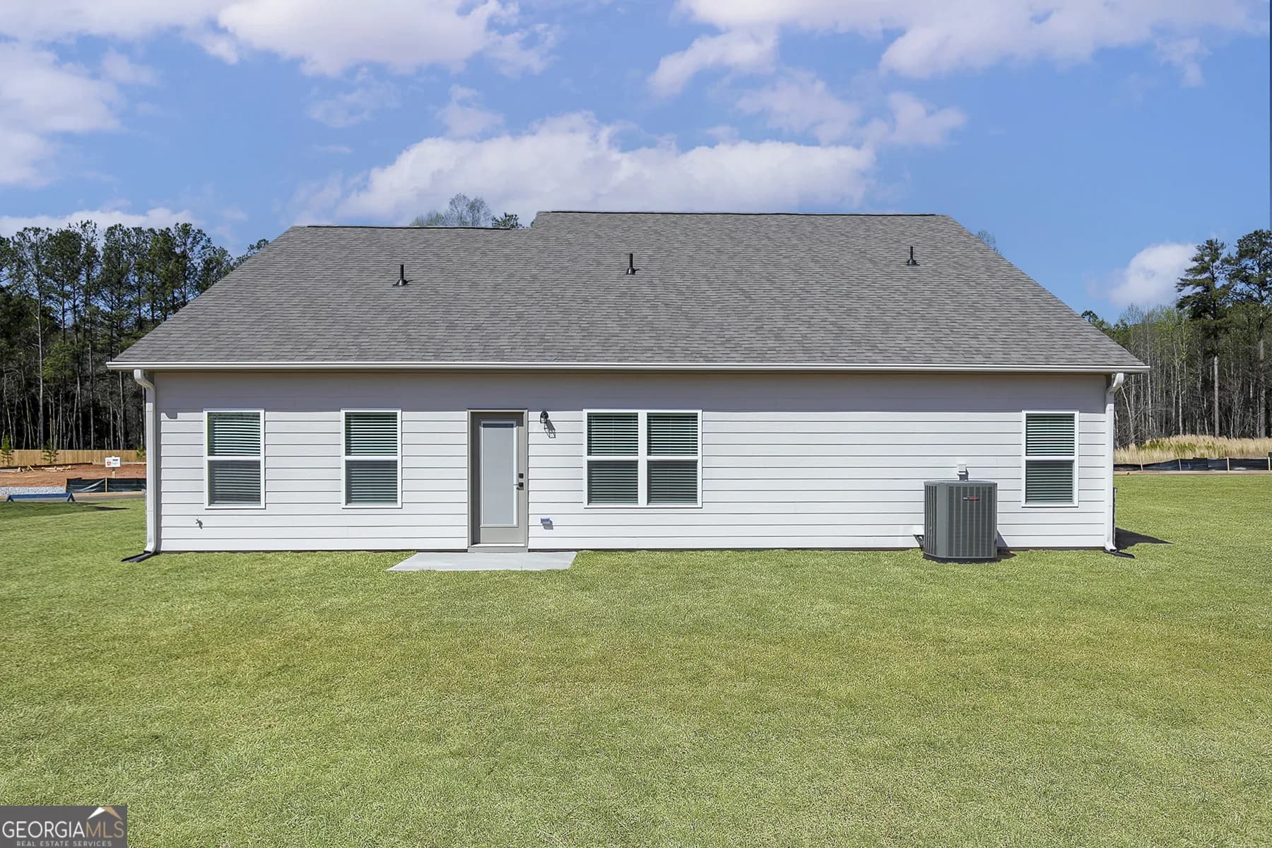 38 Cantrell Dr — photo 8 of 9