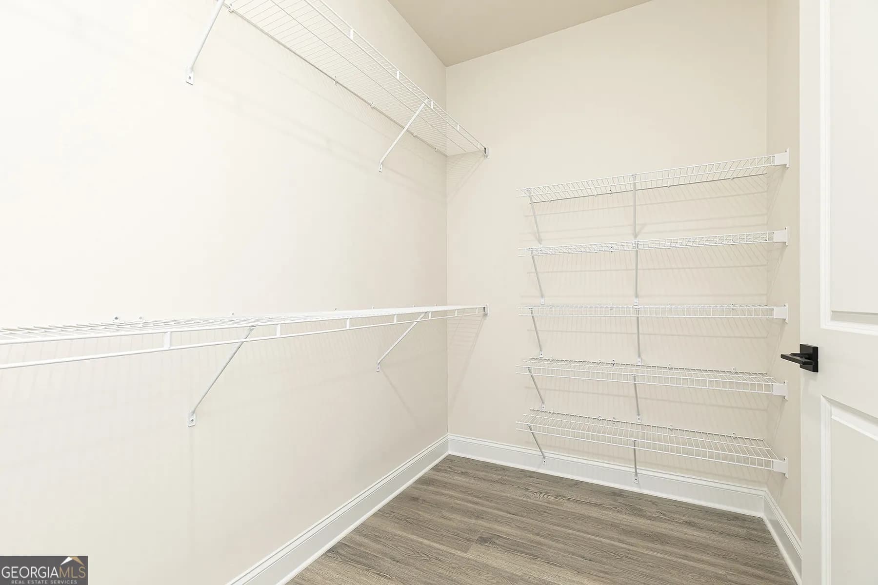 132 Cantrell Dr — photo 3 of 17