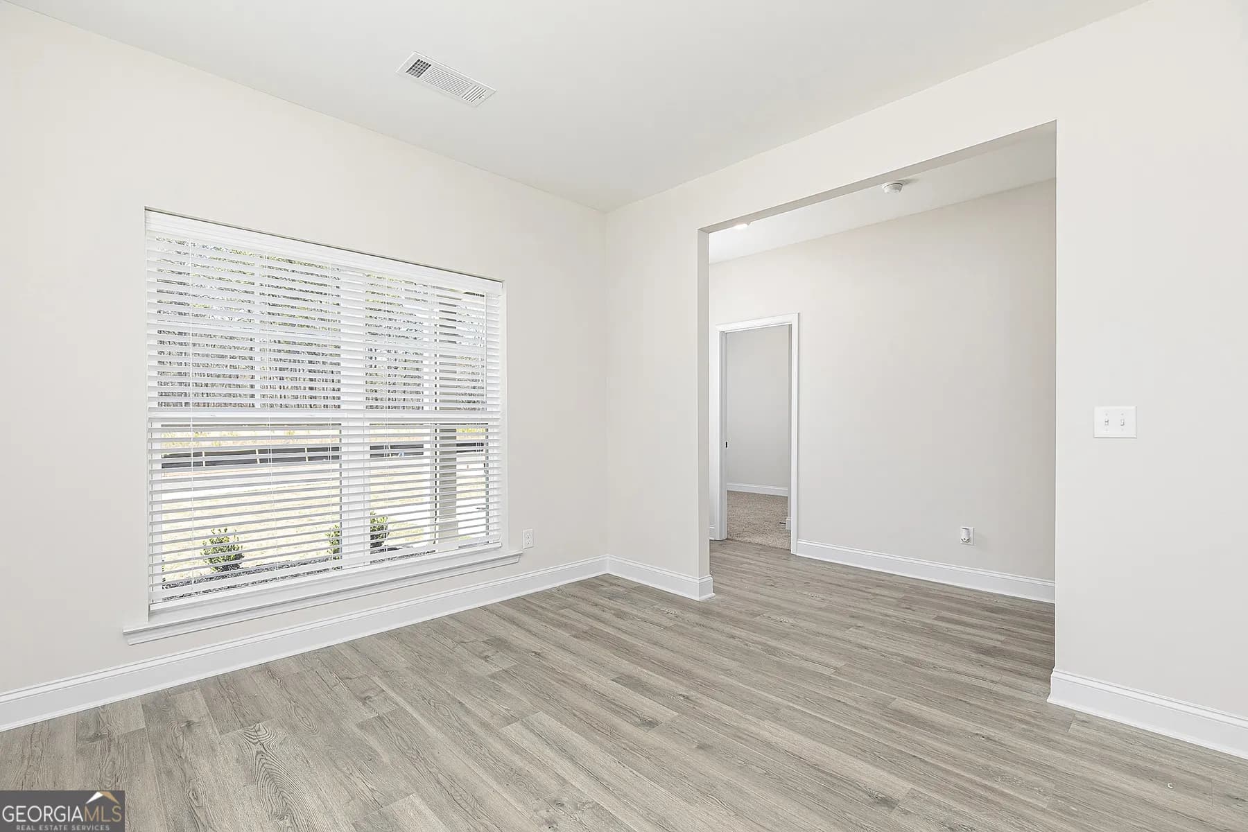 132 Cantrell Dr — photo 13 of 17
