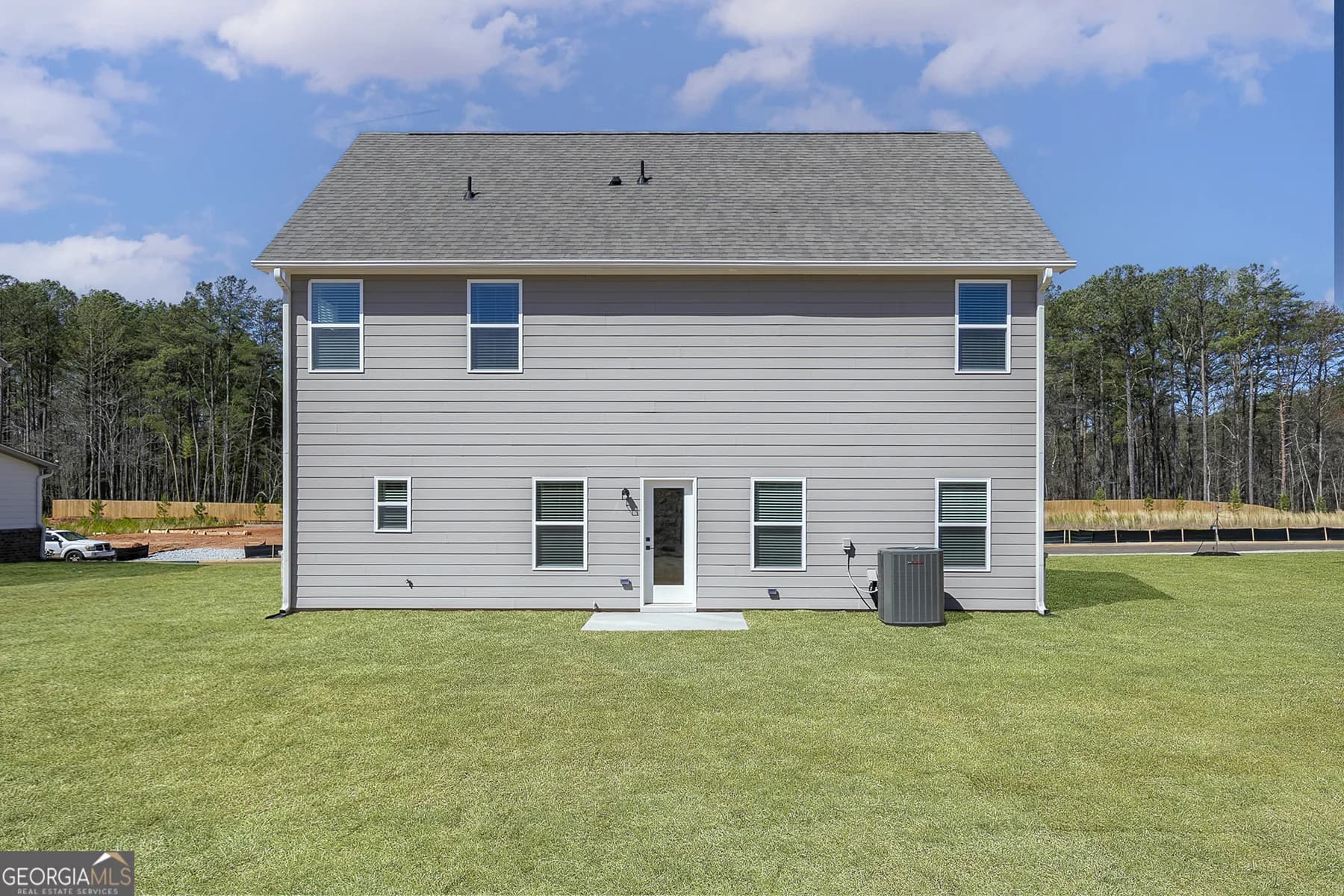 568 Cantrell Dr — photo 8 of 15