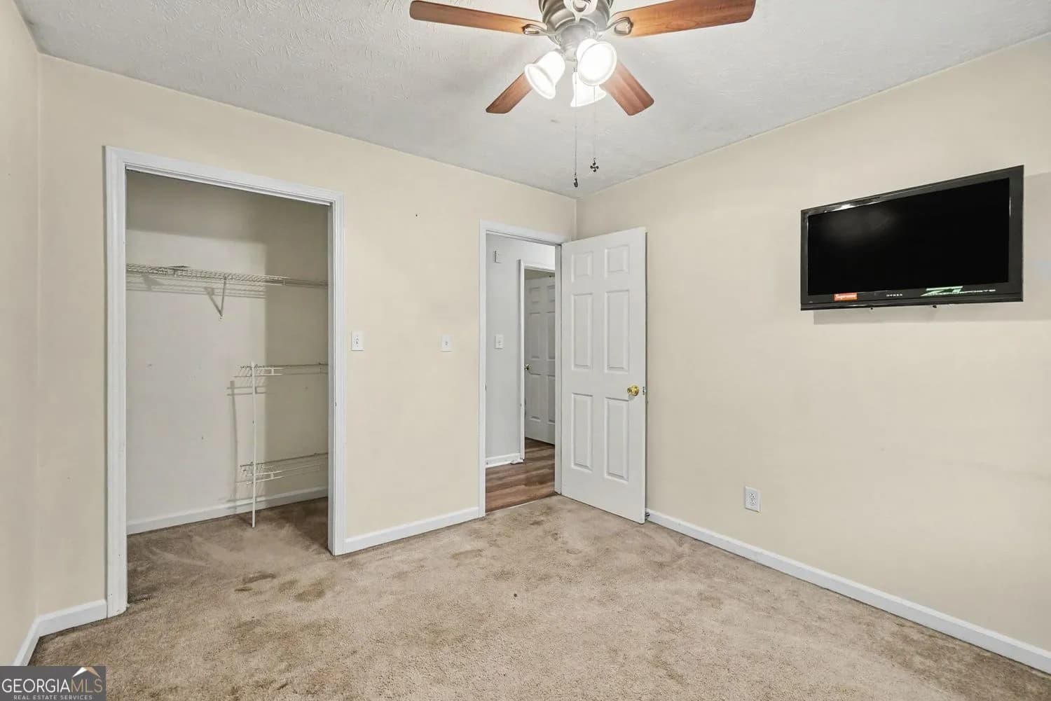 176 Deerfield Dr — photo 3 of 20