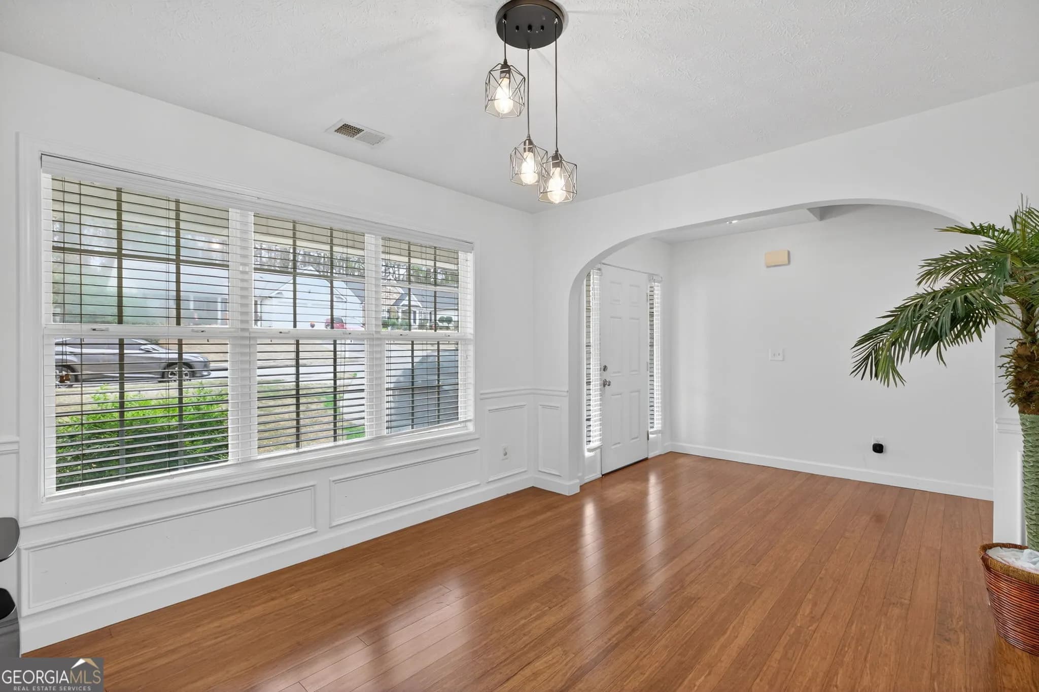 310 Berkley Dr — photo 21 of 27