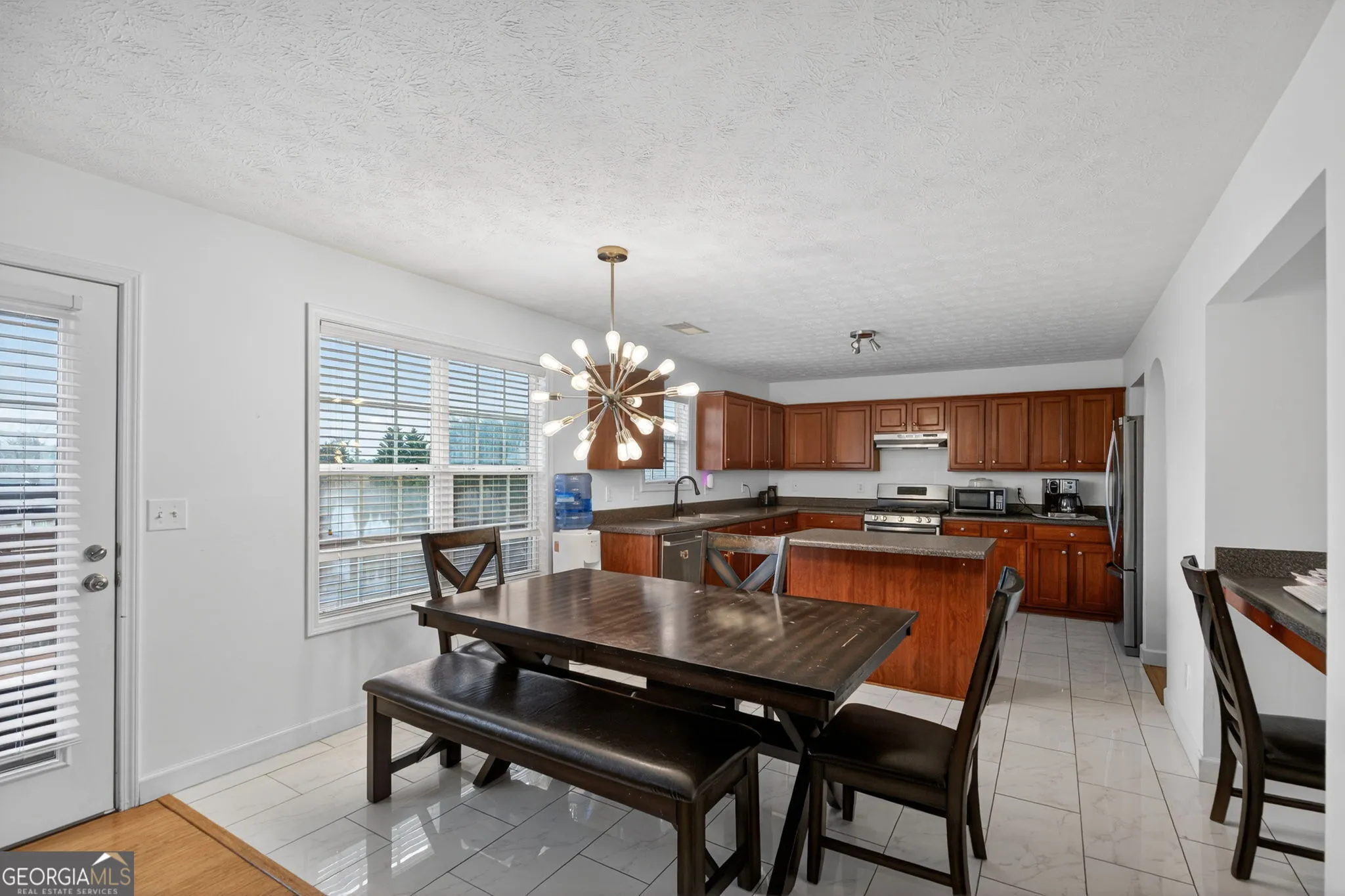 310 Berkley Dr — photo 23 of 27