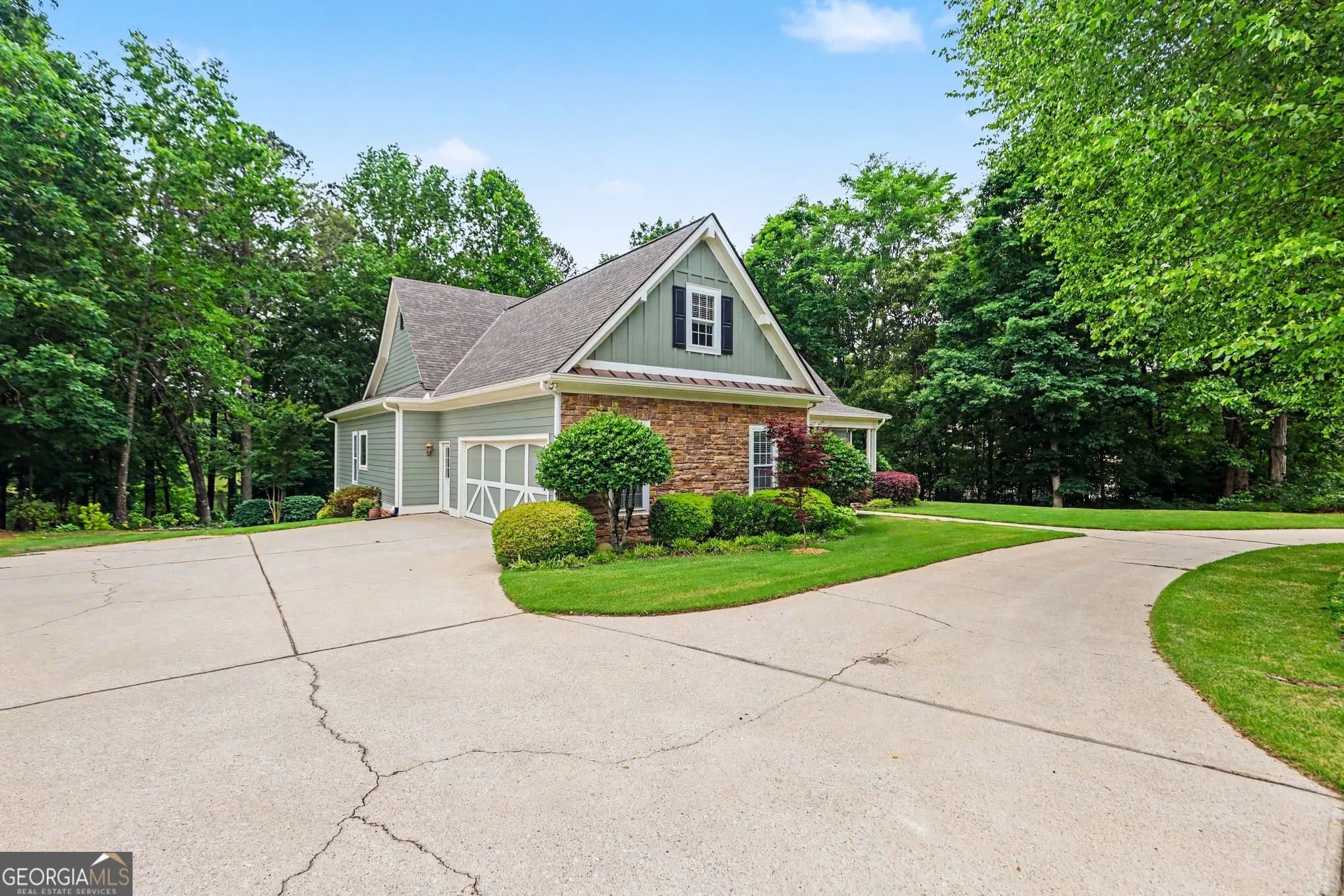 8545 Nolandwood Ln — photo 13 of 35