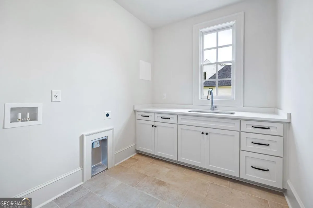 1818 Maple St — photo 25 of 60