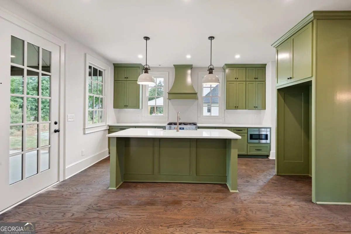1818 Maple St — photo 36 of 60