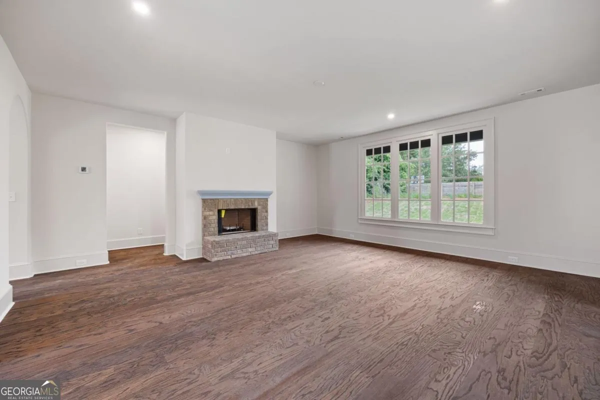 1818 Maple St — photo 43 of 60