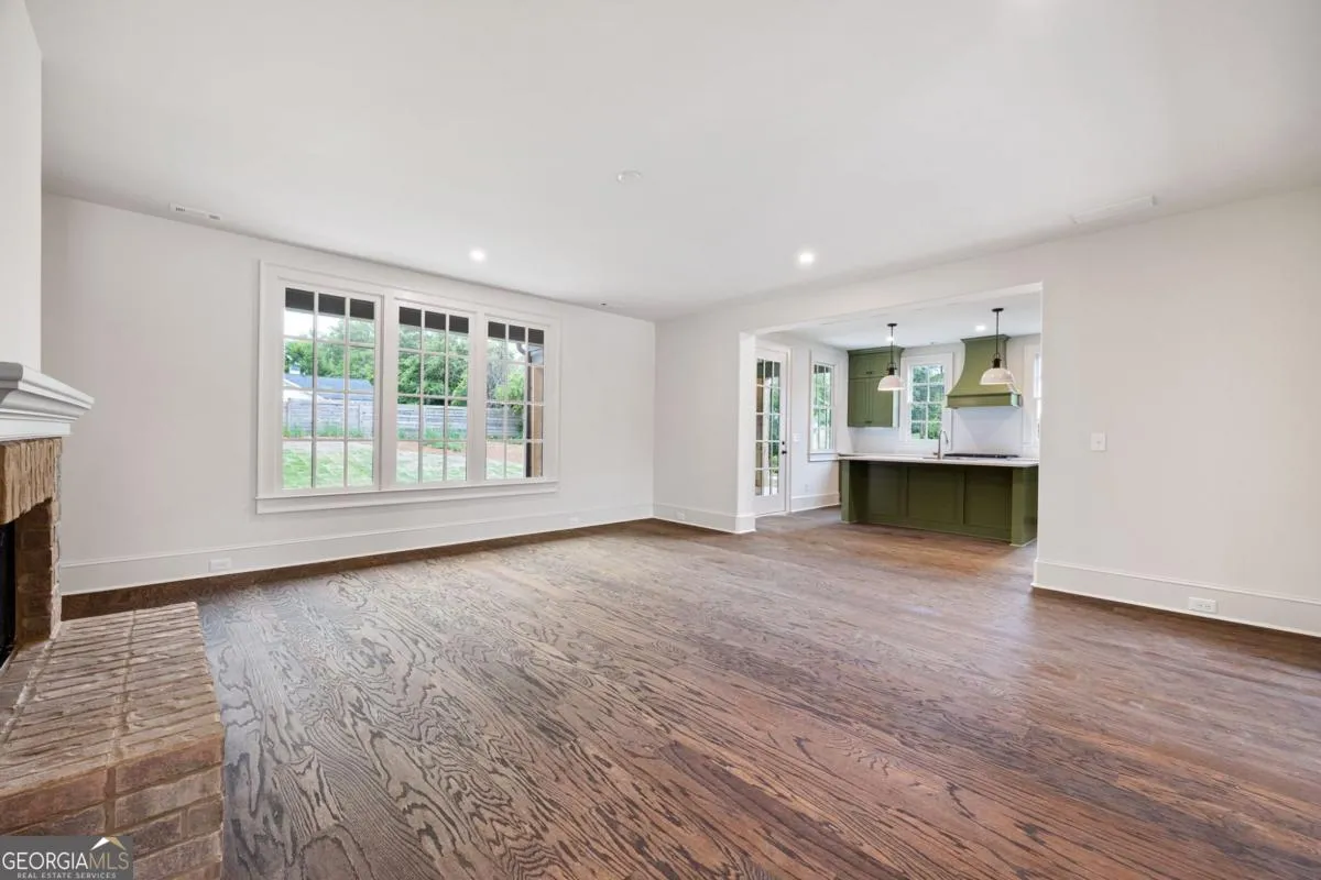 1818 Maple St — photo 41 of 60