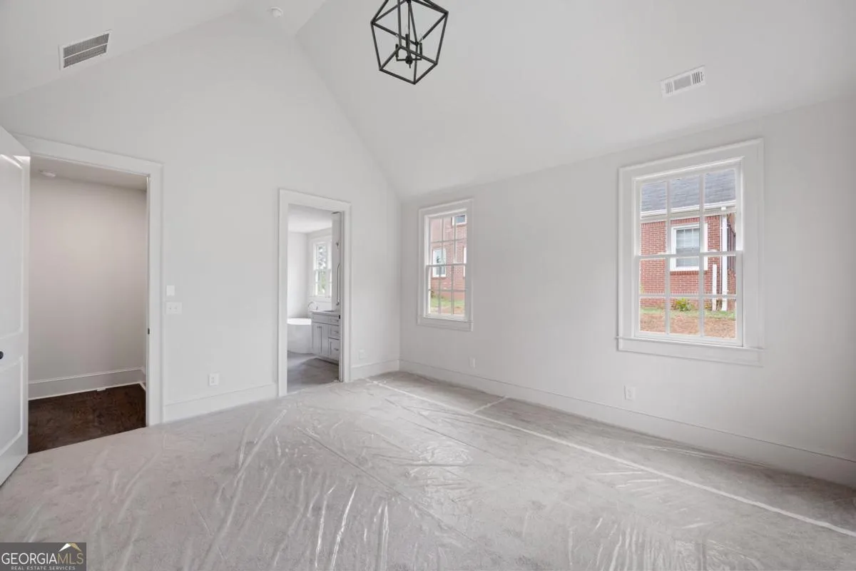 1818 Maple St — photo 21 of 60