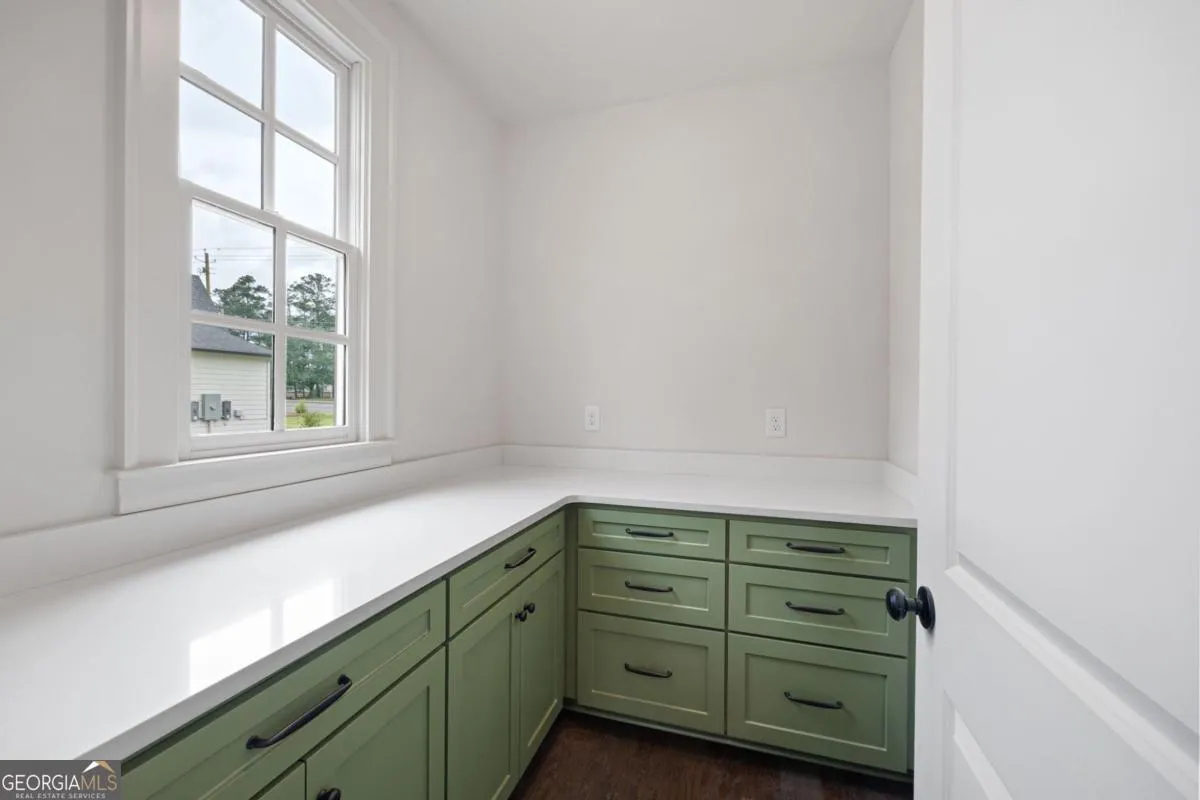 1818 Maple St — photo 29 of 60