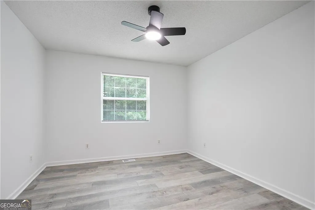 6712 Lakewood Dr — photo 7 of 20