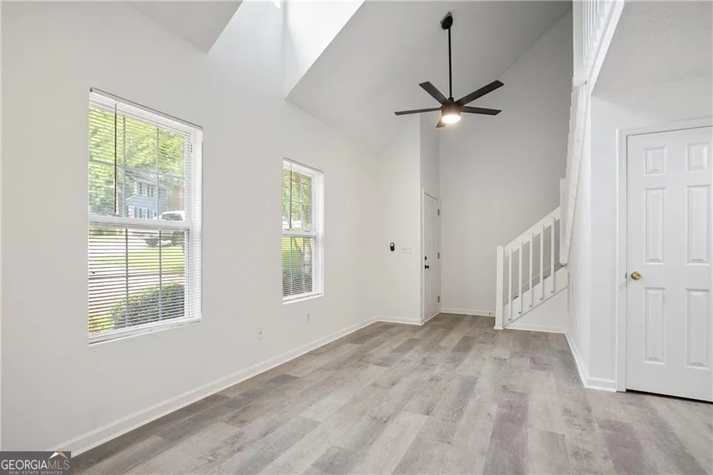 6712 Lakewood Dr — photo 15 of 20