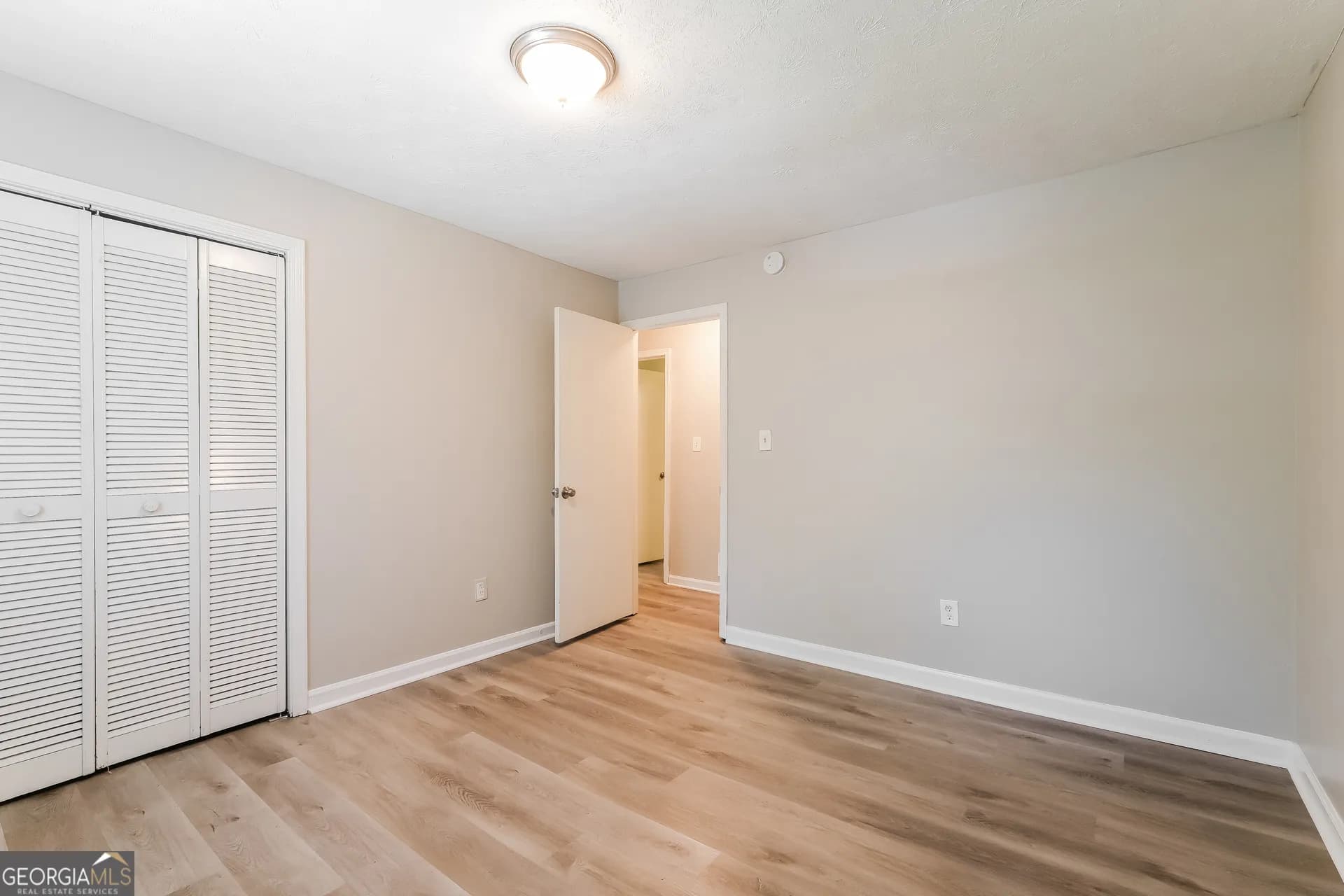 2852 Melanie Ln — photo 14 of 15