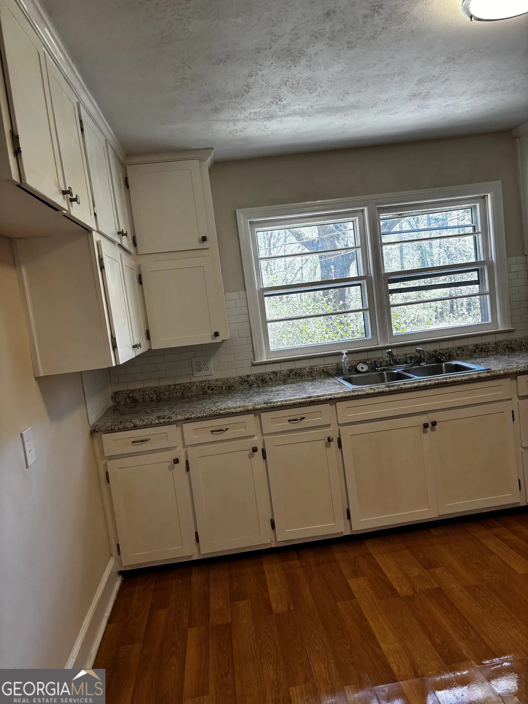1365 Stewart St — photo 11 of 11