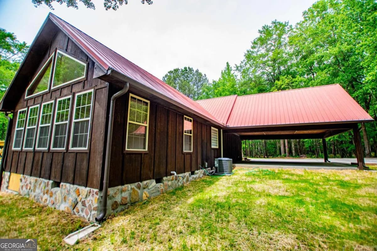695 N Jonesville Rd — photo 4 of 54