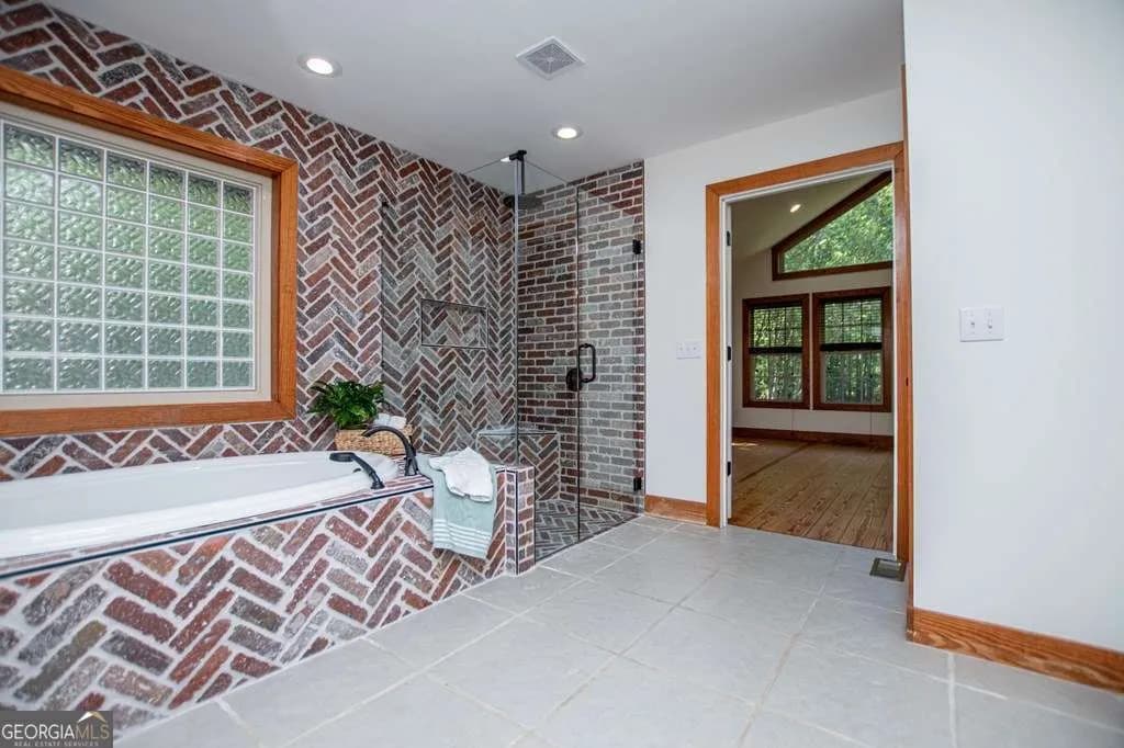 695 N Jonesville Rd — photo 20 of 54