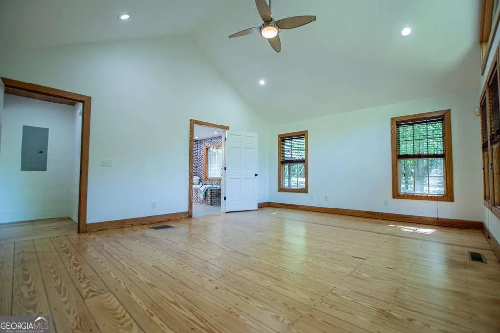 695 N Jonesville Rd — photo 18 of 54