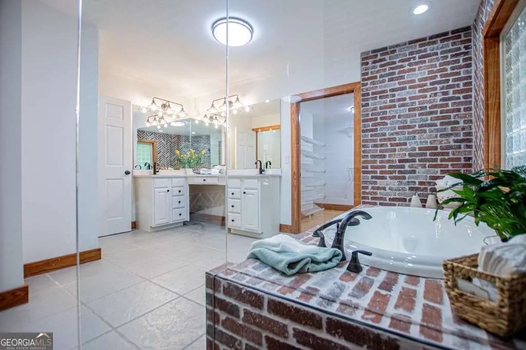 695 N Jonesville Rd — photo 17 of 54