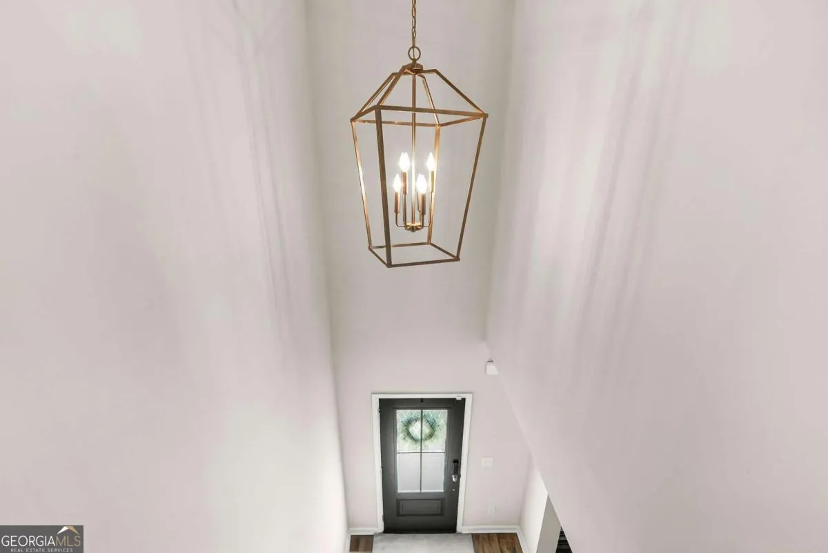 106 Kingston Cir — photo 10 of 36
